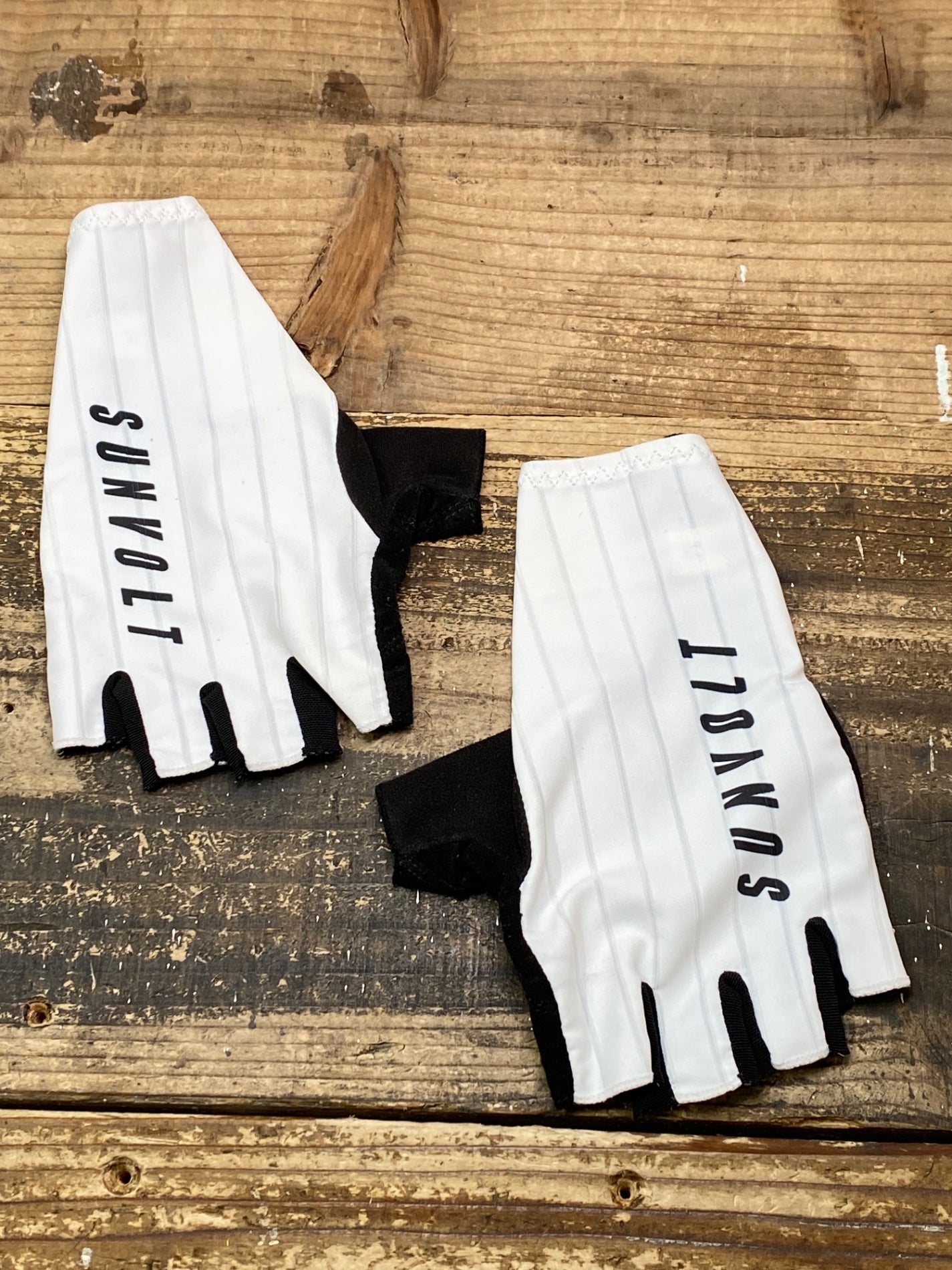 JA030 サンボルト SUNVOLT エアロ サイクルグローブ 指切り M 白