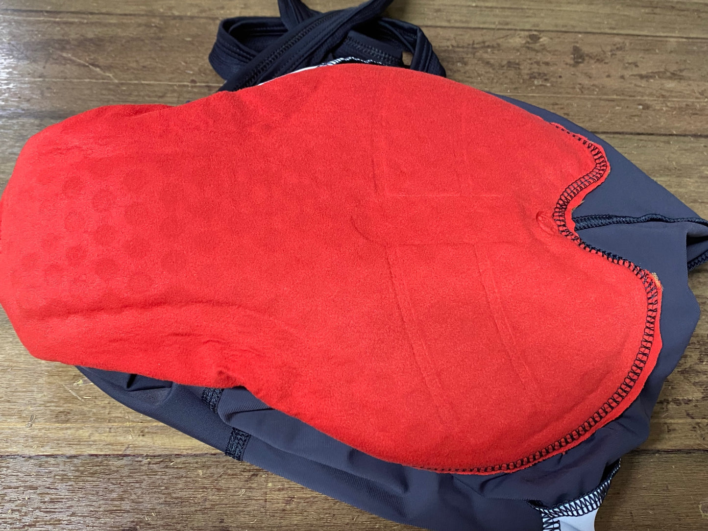 IN262 カステリ CASTELLI VELOCISSIMA 2 BIB ビブショーツ レディース グレー Lサイズ 未使用