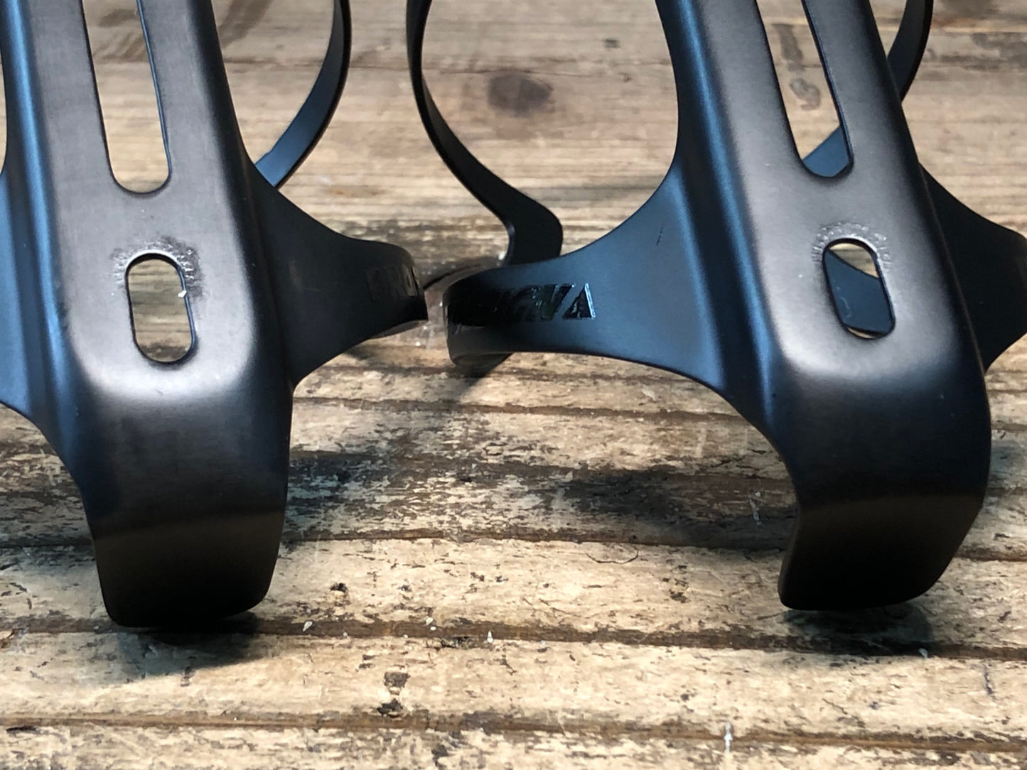 JD092 プロファイルデザイン PROFILEDESIGN AXIS Ultimate Carbon カーボン ボトルケージ 黒 2個セット