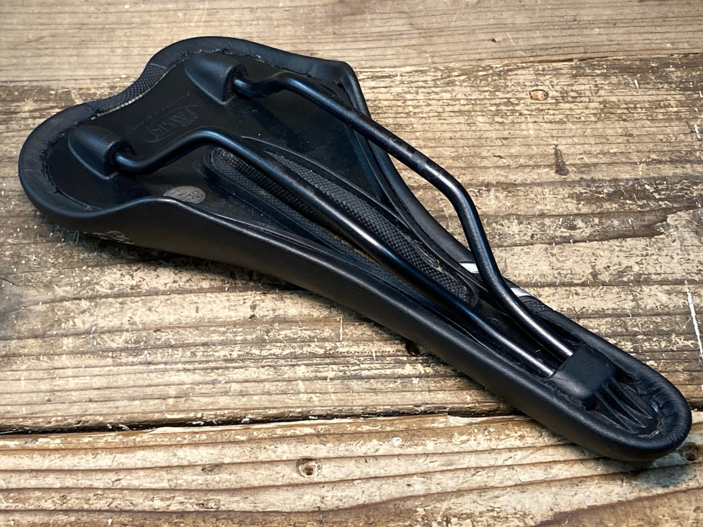 IY668 セライタリア selle italia H1 サドル FEC ALLOYレール 実測135mm