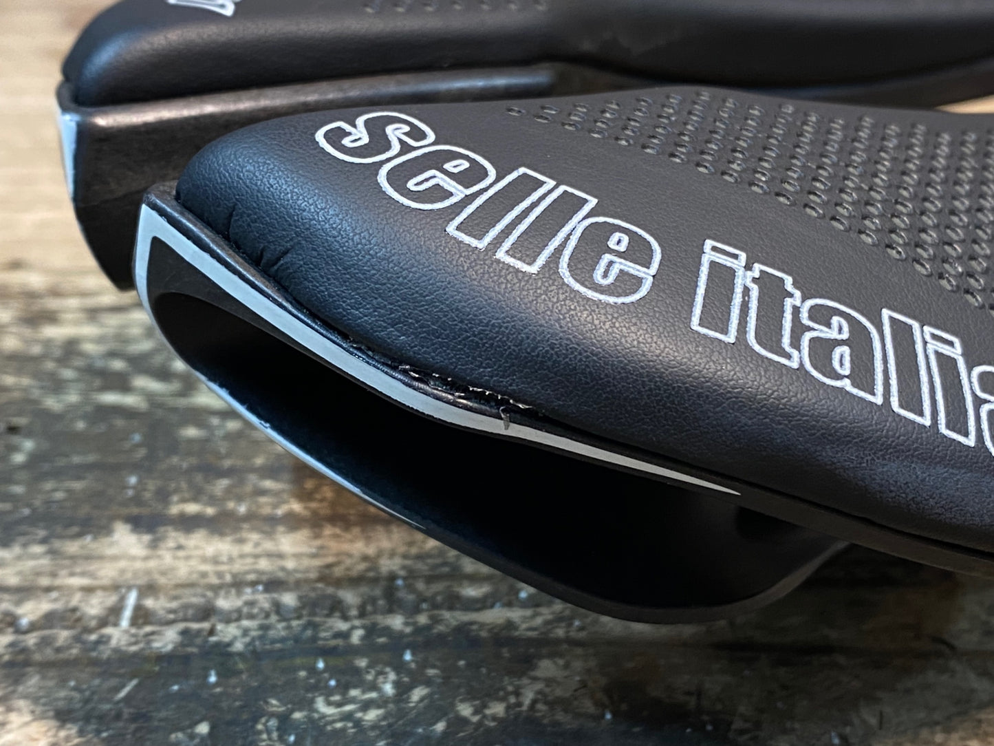 IX523 セライタリア selle italia SP-01 サドル 黒 カーボンレール S3