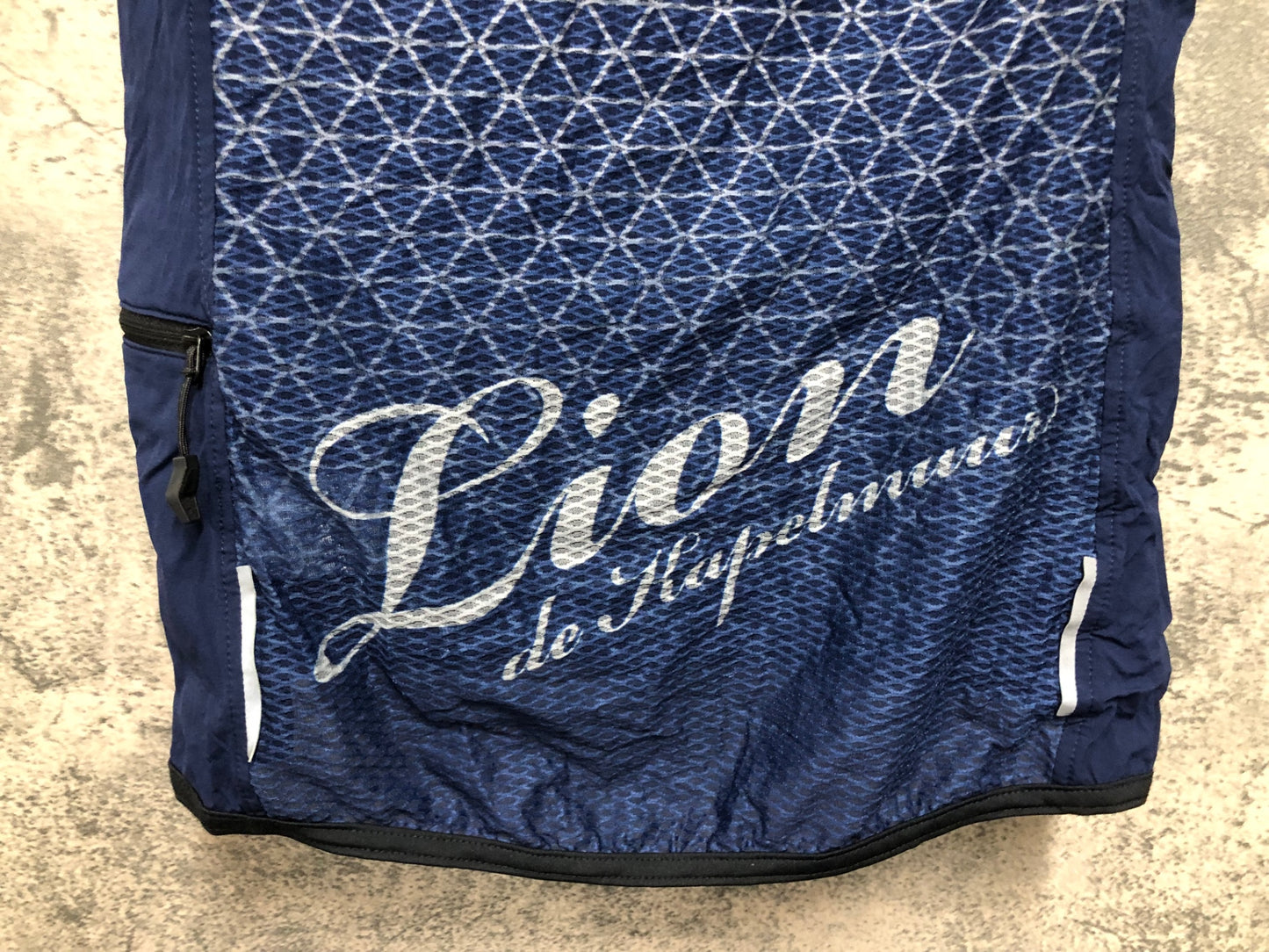 IZ769 リオンドカペルミュール Lion de KAPELMUUR パッカブル ジレ サイクルベスト 紺 M