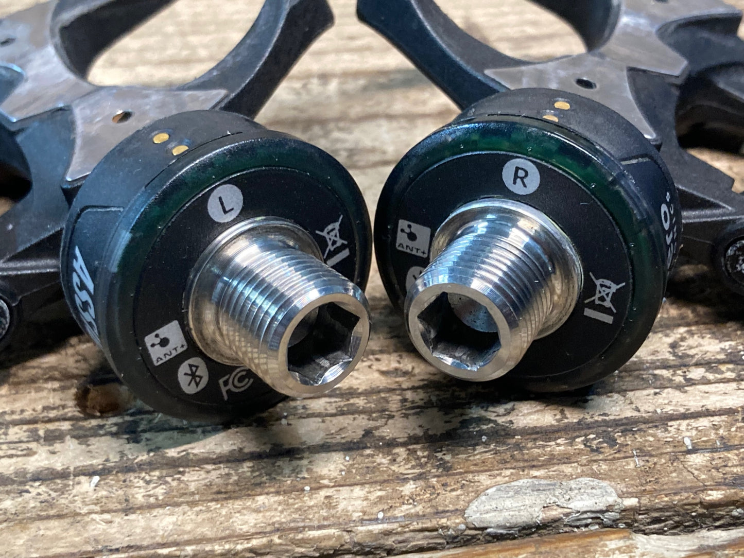 IY978 ファヴェロ favero アシオマ ASSIOMA DUO パワーメーター ビンディングペダル 黒 接続確認済