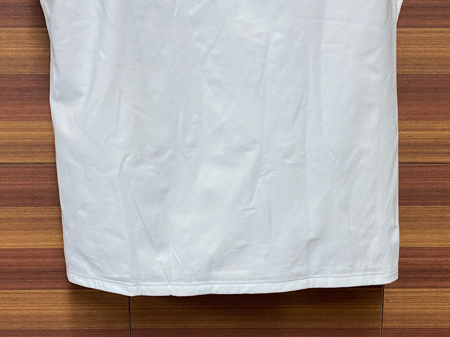 IV090 ゴア GORE ミドルレイヤー 白 EU M 防風 GORE WINDSTOPPER