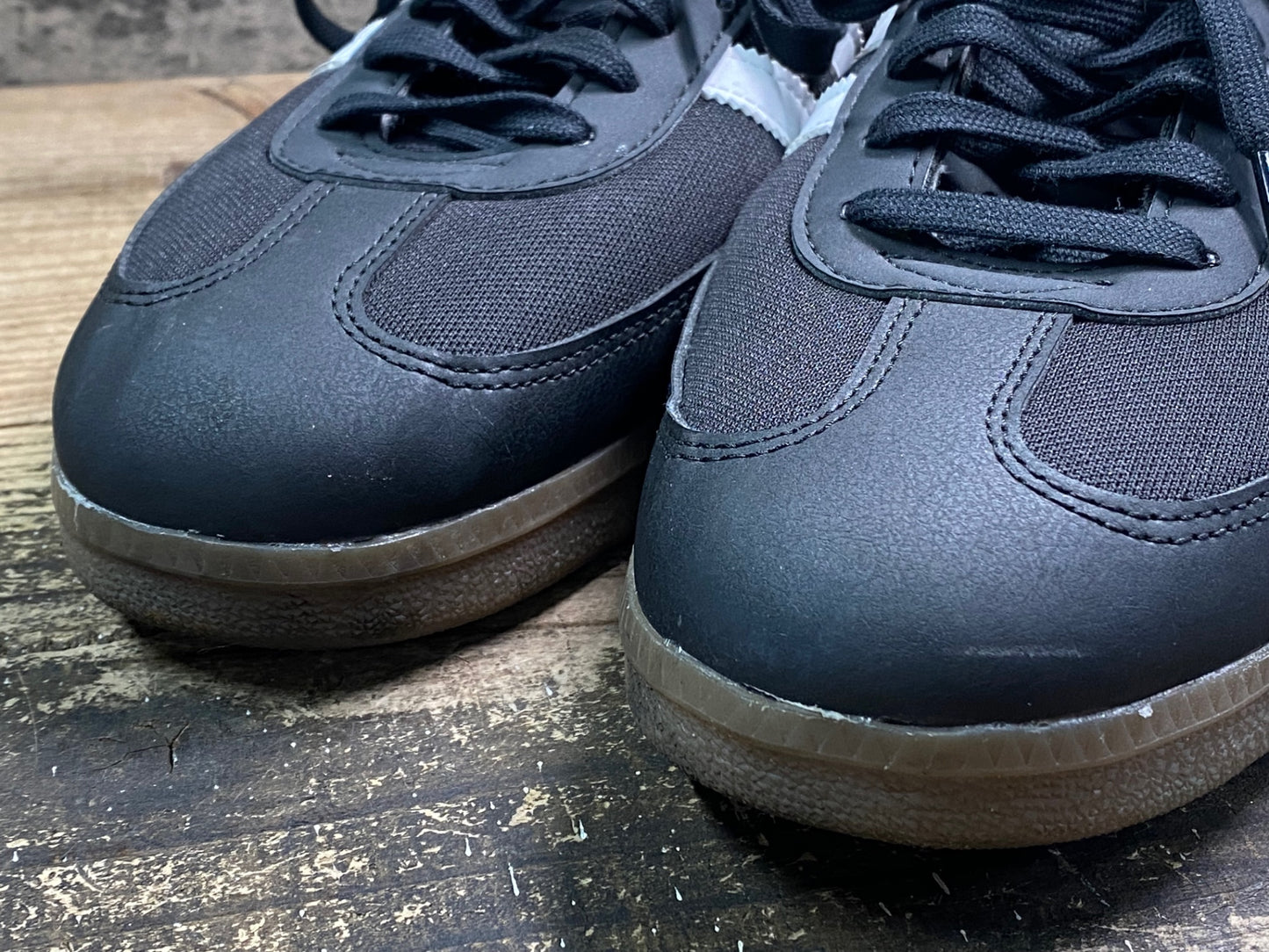 IZ399 アディダス adidas ベロサンバ－ velosamba ビンディングシューズ SPD EU46