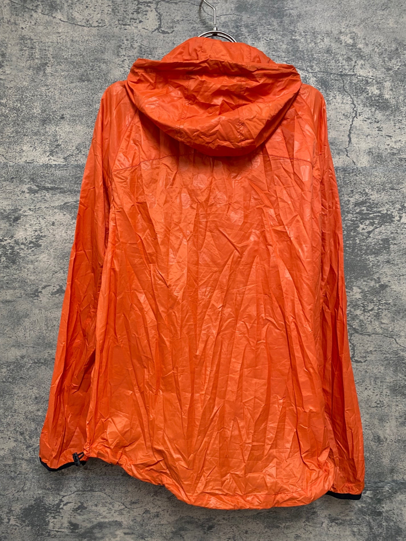 JB769 ナリフリ narifuri ウィンドブレーカー 赤 M