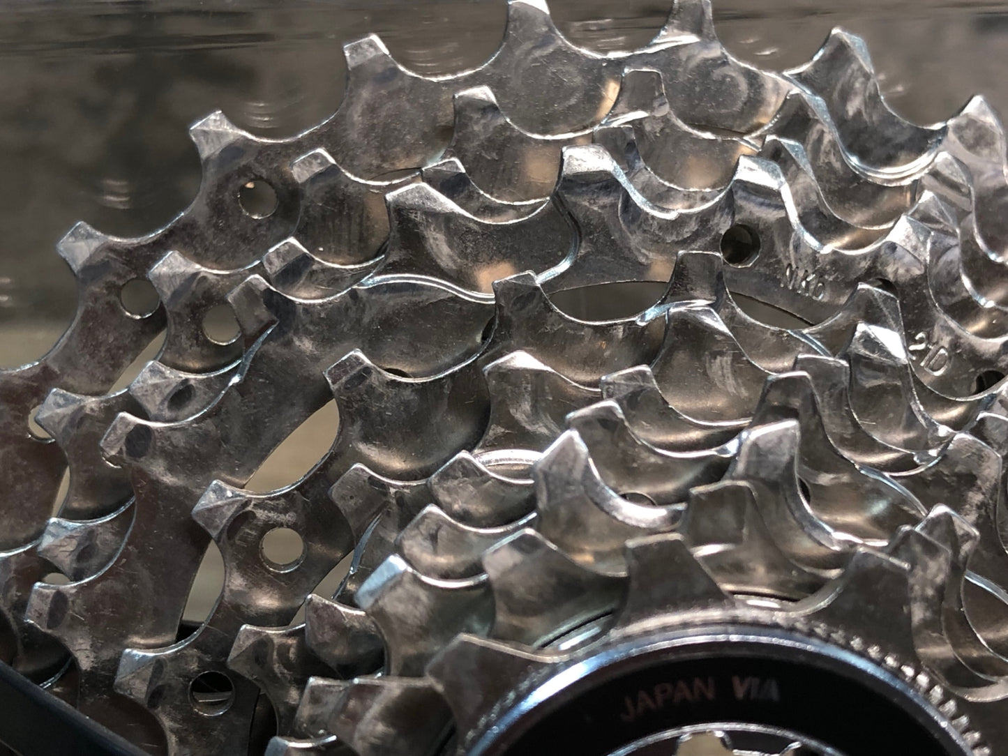 IL069 シマノ SHIMANO 105 CS-5800 スプロケット 11-28T 11s