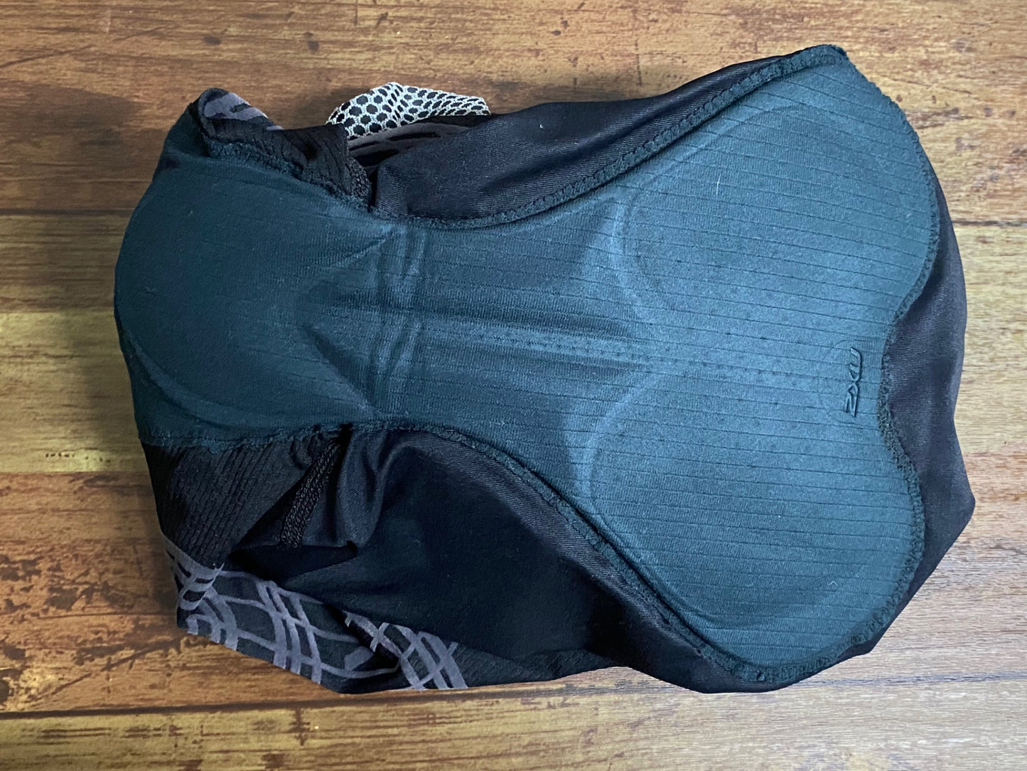 IX338 ツータイムズユー 2XU ワンピース 半袖 サイクルジャージ 黒金 S トライアスロン 未使用品