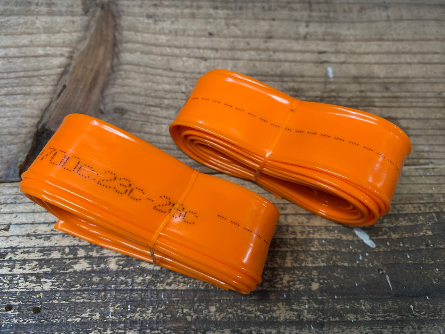 JB408 TNI EXAR TPUチューブ 700C 23～28C バルブ長45mm セット