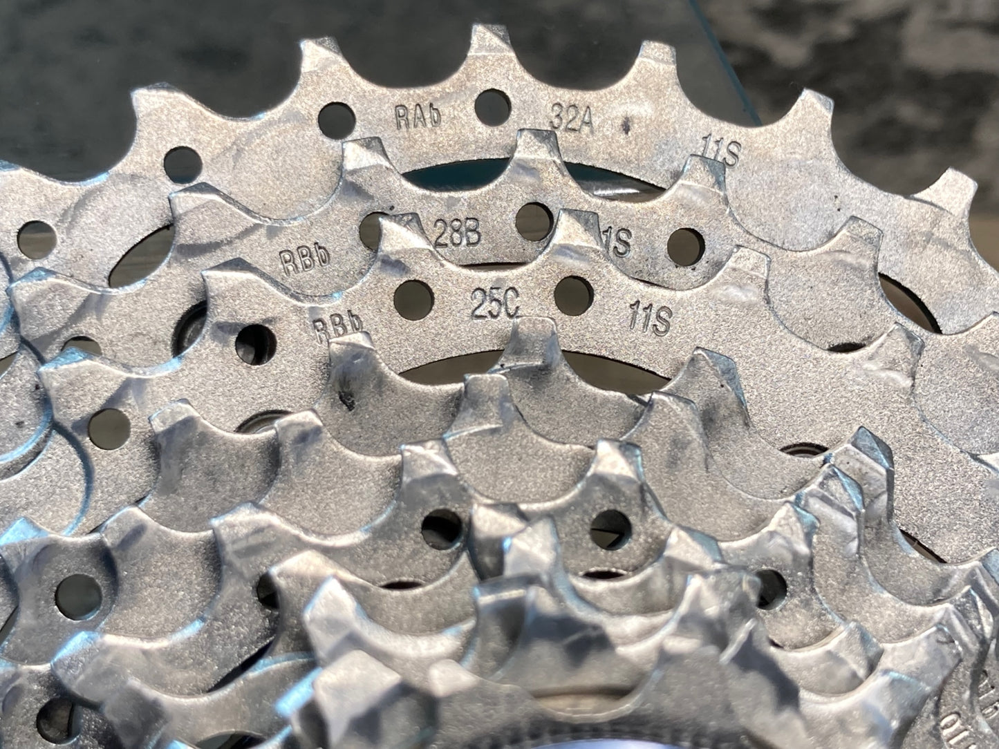 IX253 シマノ SHIMANO アルテグラ CS-R8000 11-32T スプロケット 11S