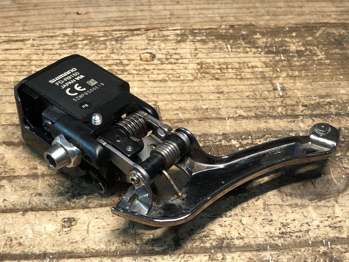 IN616 シマノ Shimano デュラエース DURA-ACE FD-R9150 Di2 電動 フロントディレイラー 2s 直付