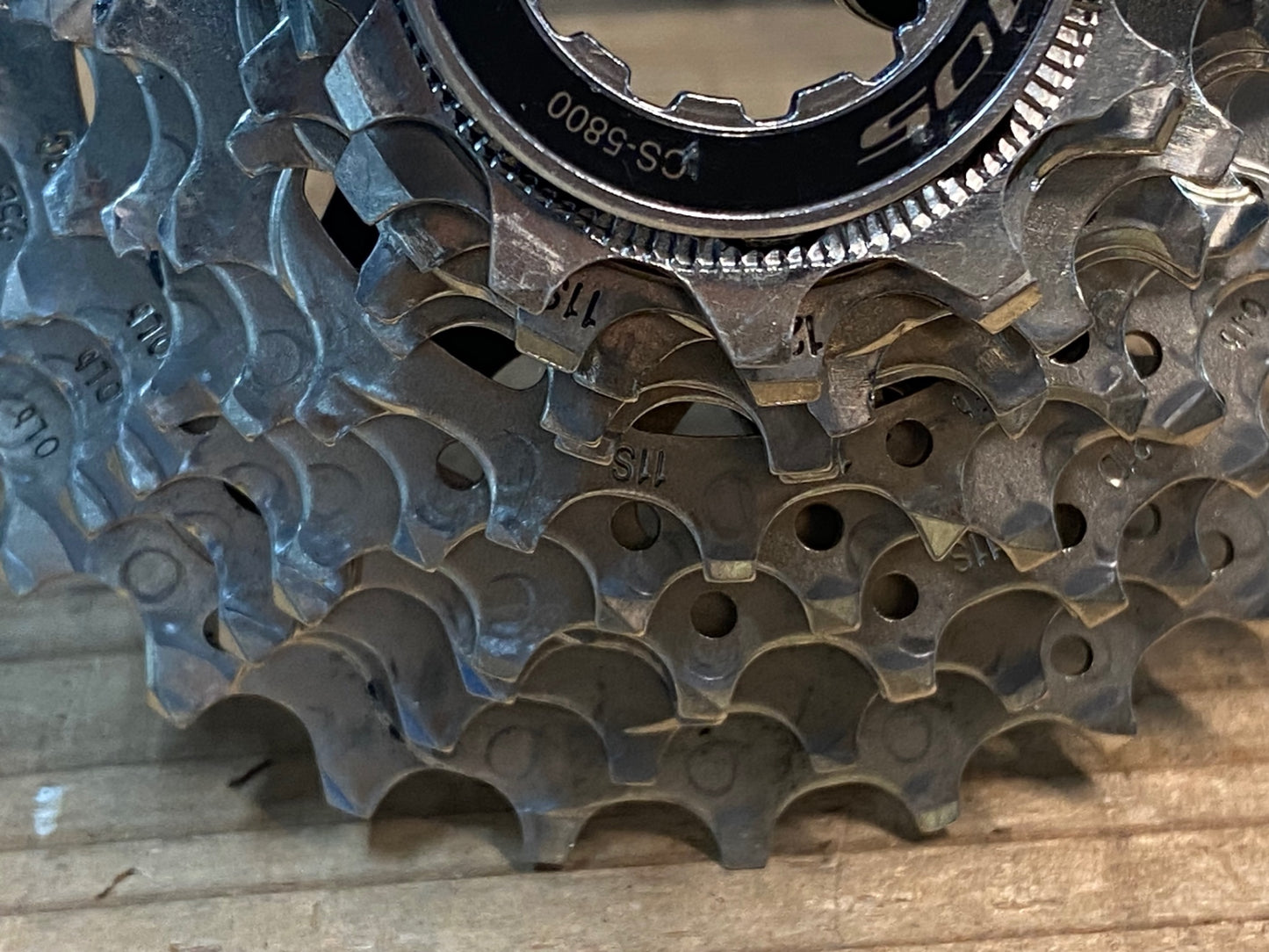 IO220 シマノ SHIMANO 105 CS-5800 スプロケット 11S 11-28T