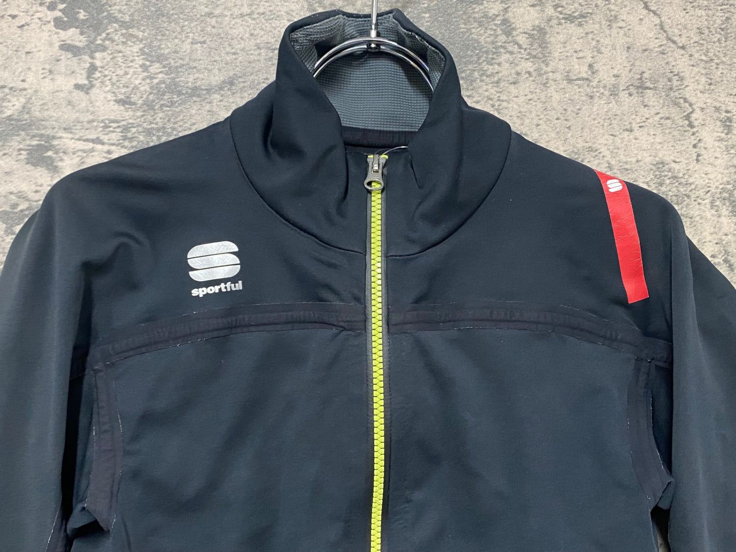 IZ550 スポーツフル sportful 長袖 サイクルジャージ 黒 S POLARTEC Neoshell ロゴヒビ