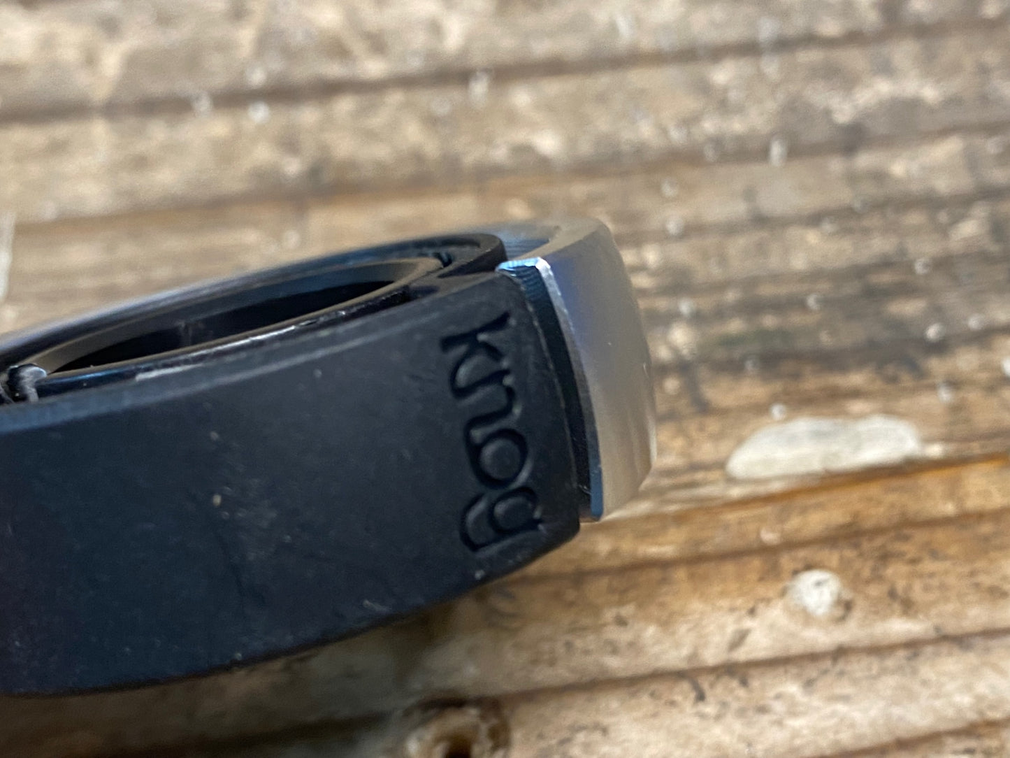 IR137 ノグ knog オイ Oi ベル Φ31.8 シルバー Φ22.2スペーサー付属