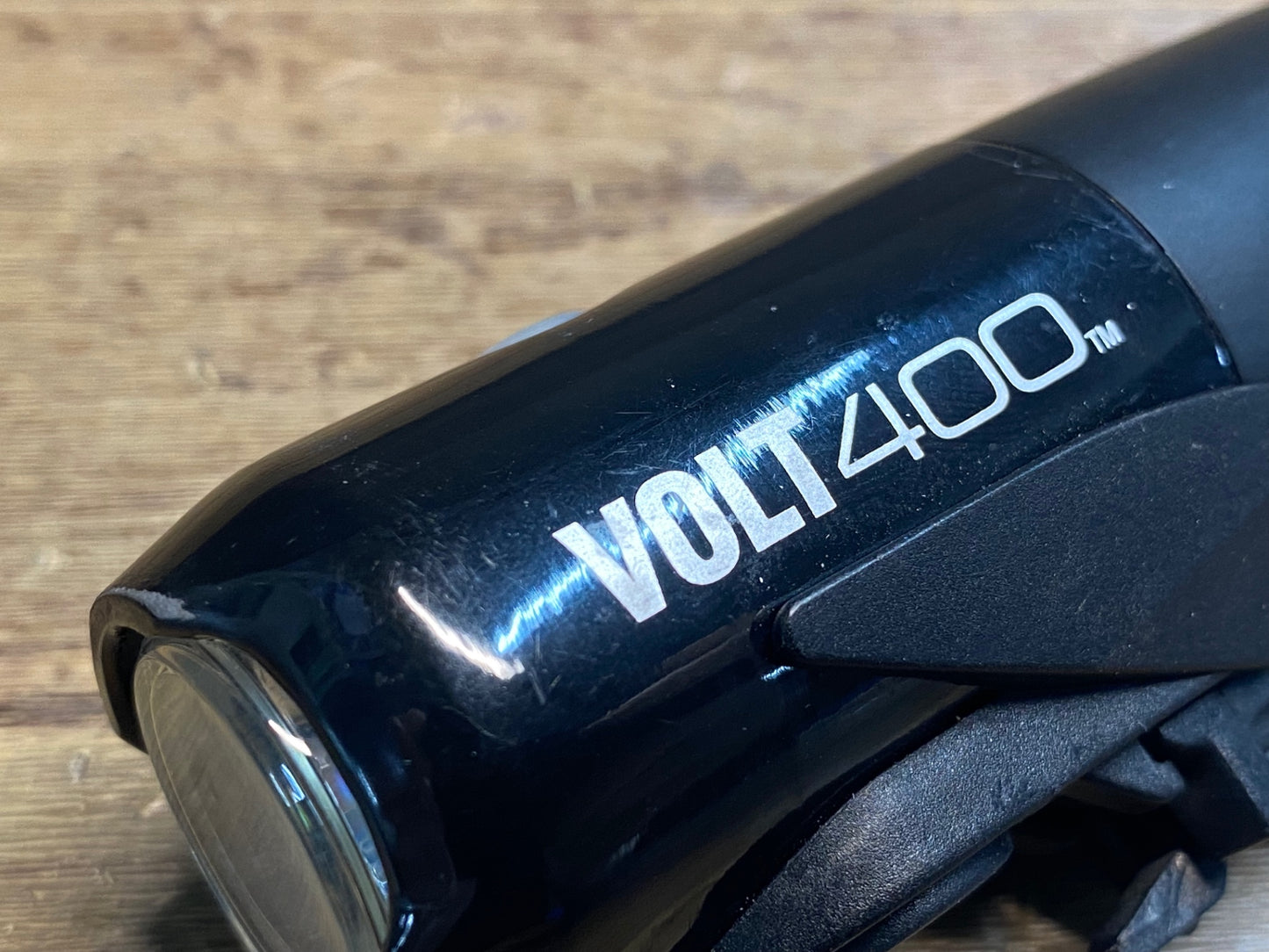 IY275 キャットアイ CATEYE ボルト VOLT400 フロントライト 本体 点灯確認済み