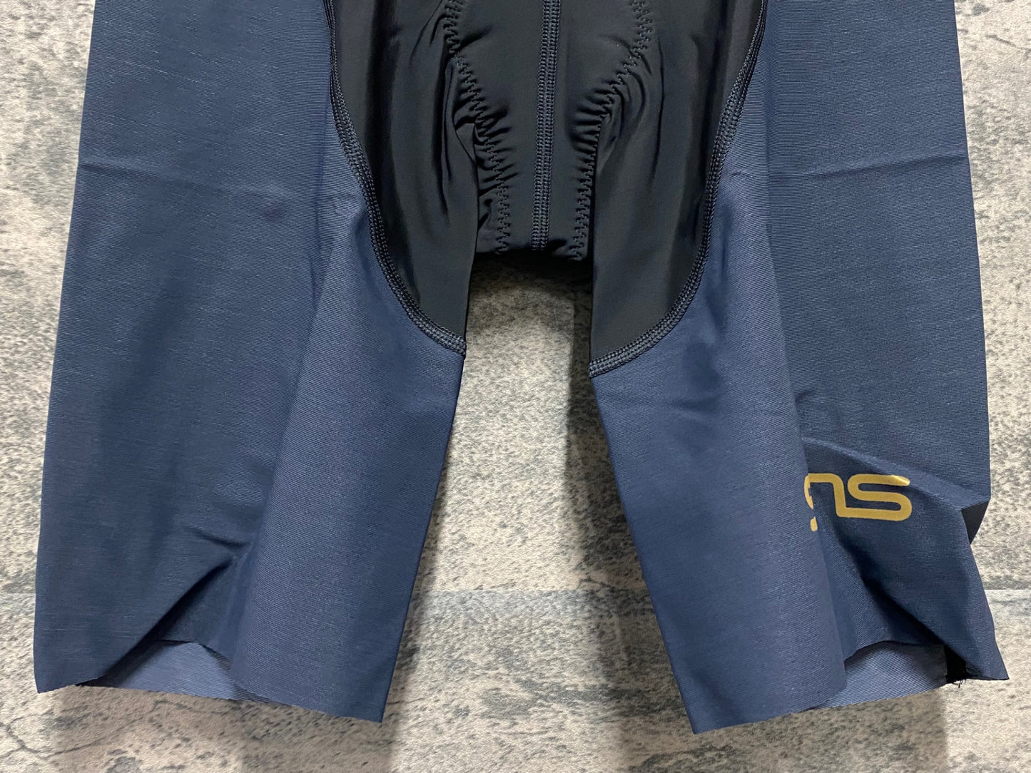 IW941 スキンズ SKINS DNAmic トライアスロン スキンスーツ S ブラック バックジップ