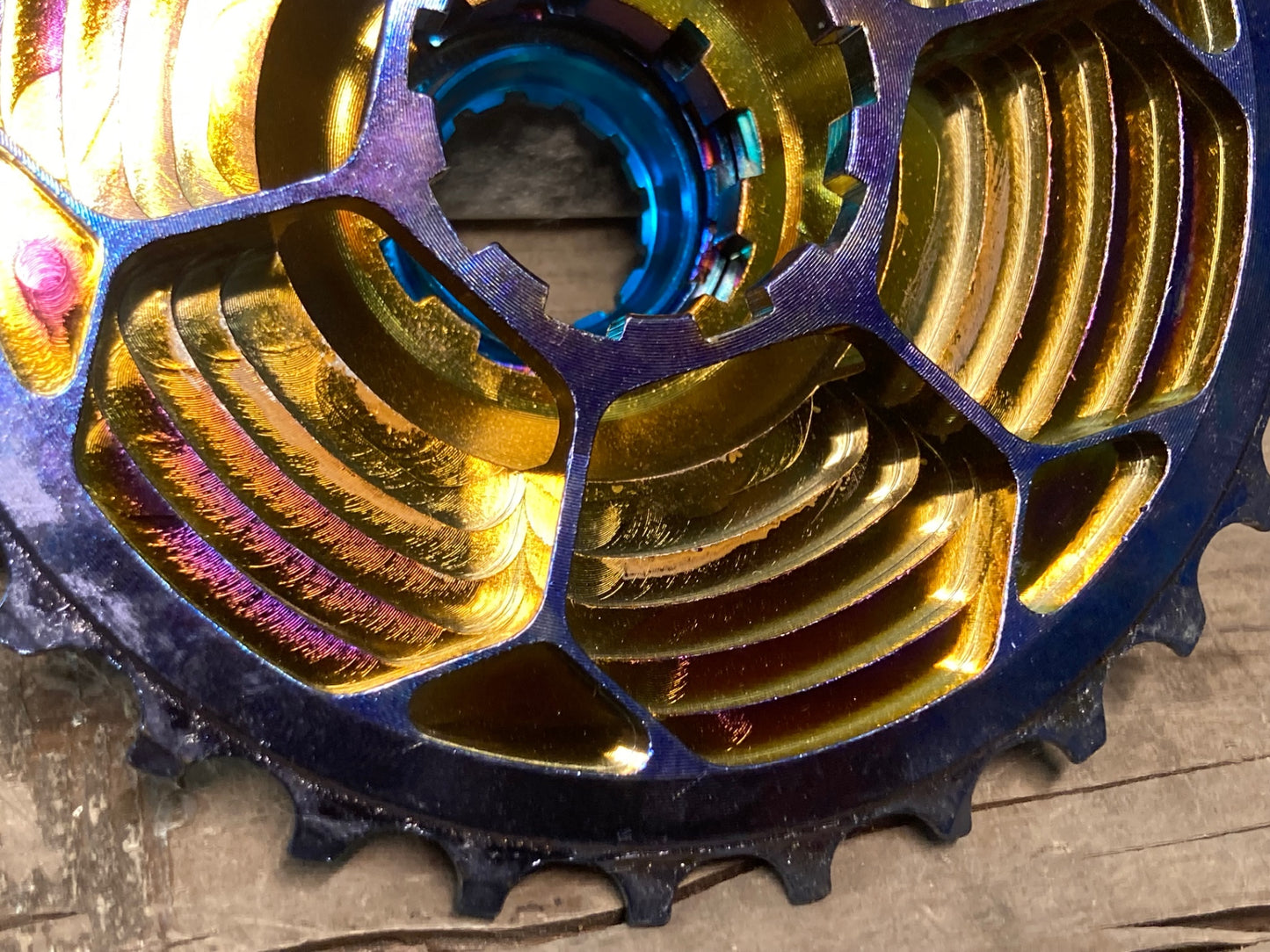 IQ633 レーコン Recon アロイ ALLOY ワンピース 軽量 スプロケット 11-30T 富士ブルー シマノ11s