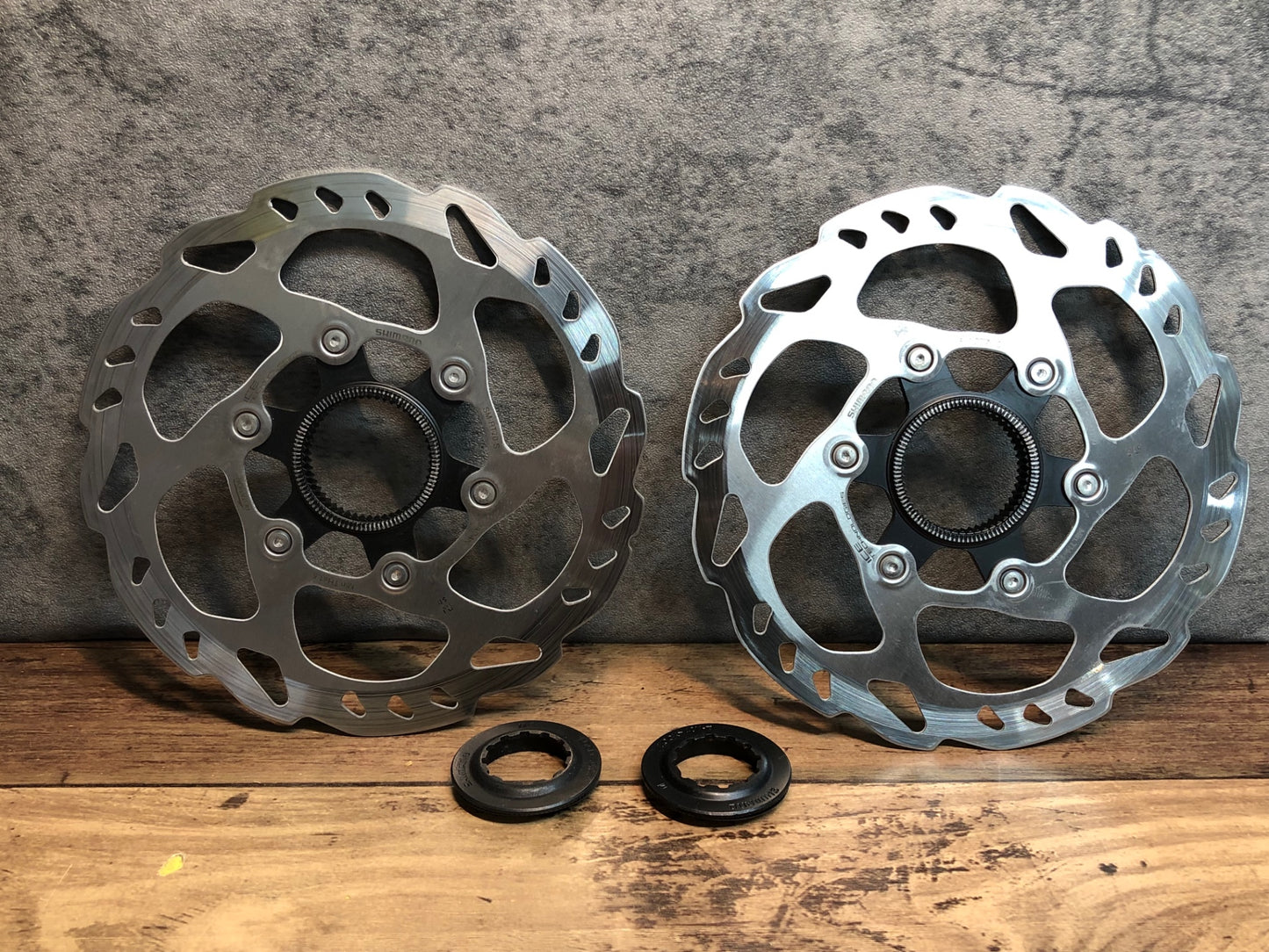 IR958 シマノ SHIMANO SM-RT70 ディスクローター Φ160 2枚セット