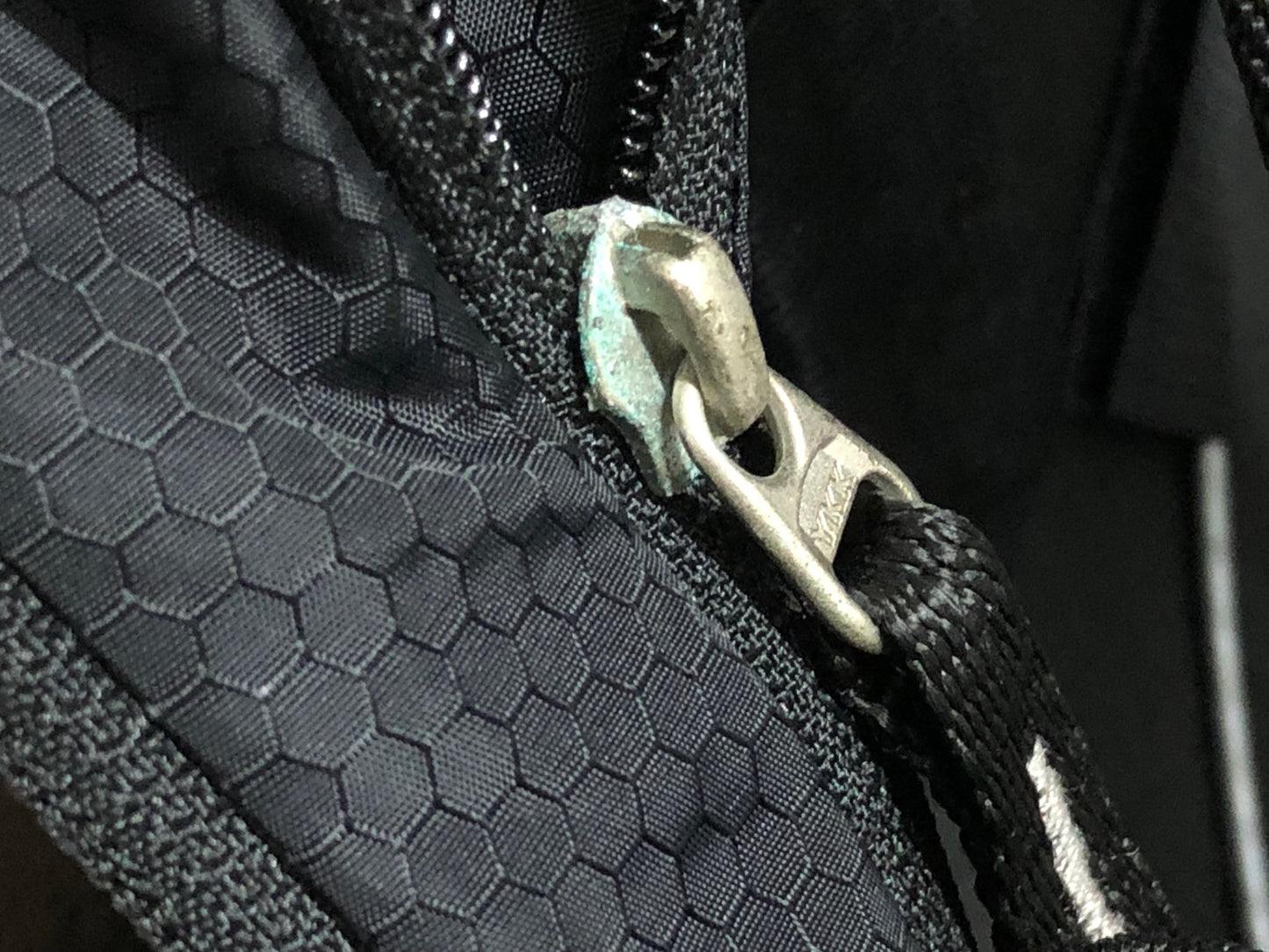 HA664 ドイター deuter  レース RACE exp air リュックサック バックパック 黒グレー 汚れあり