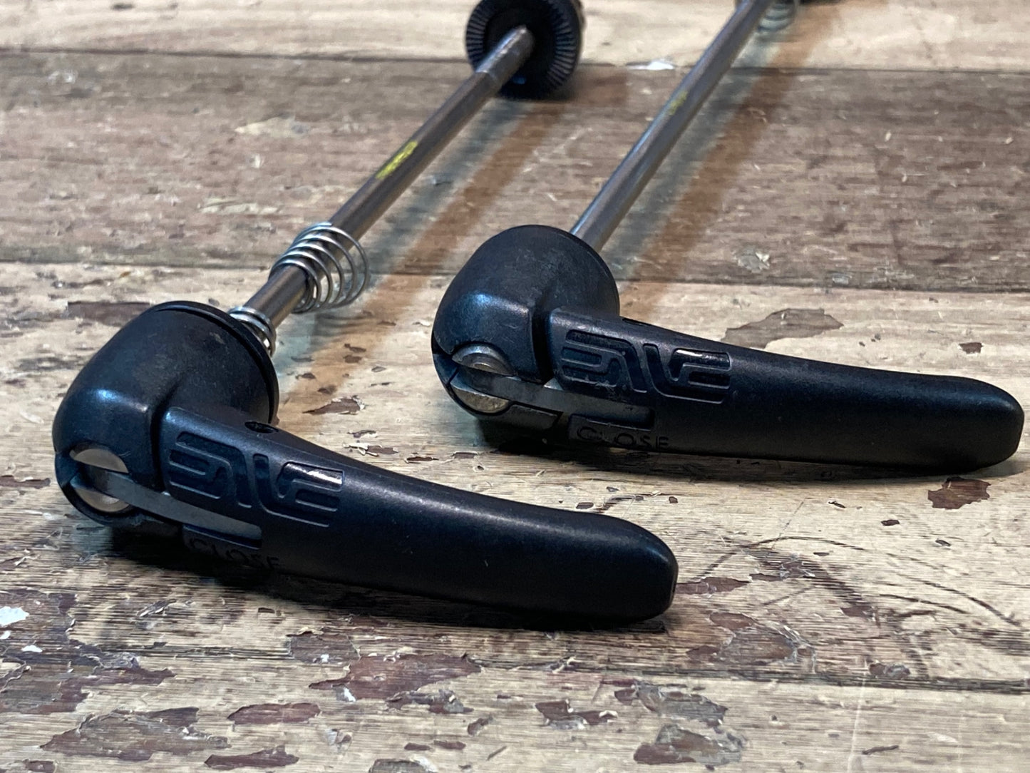 IK823 エンヴィ チタニウムスキュアー ENVE TITANIUMSKEWER クイックリリース OLD100/130mm用