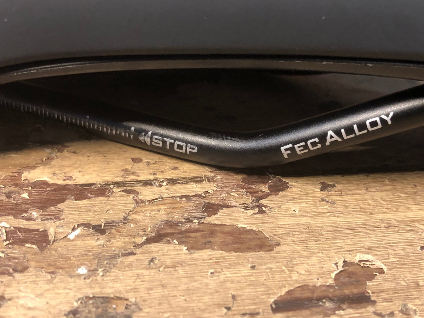 IE016 セライタリア selle italia X-BOW サドル 黒 FEC ALOOY レール L1