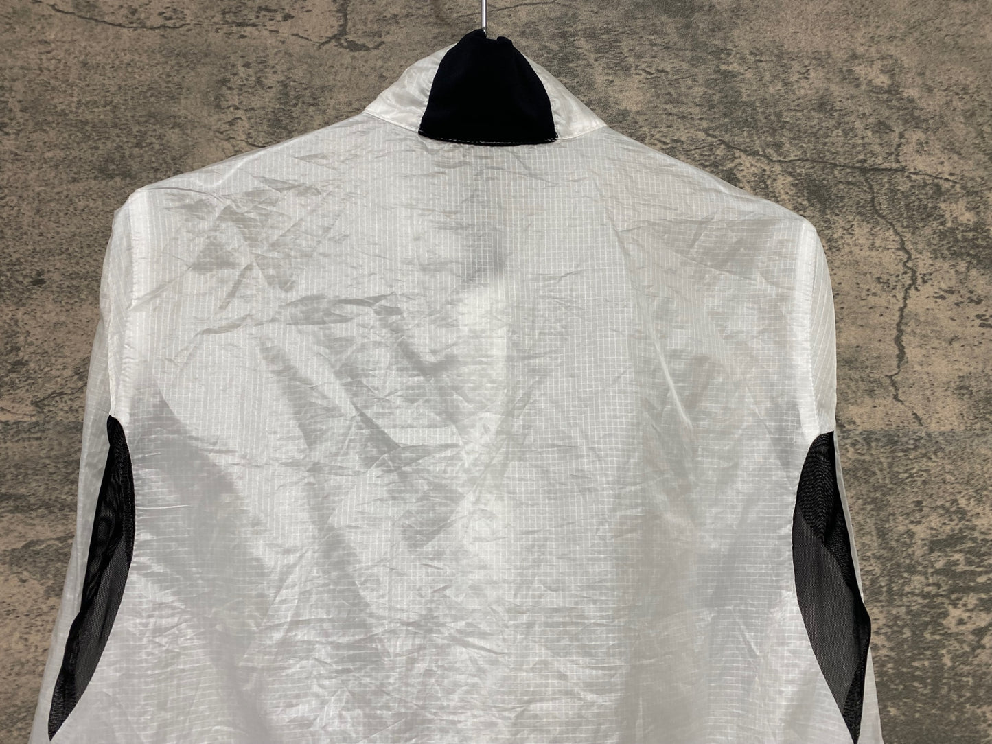 IY213 パールイズミ PEARL iZUMi 長袖 ウインドブレイカー 白 S