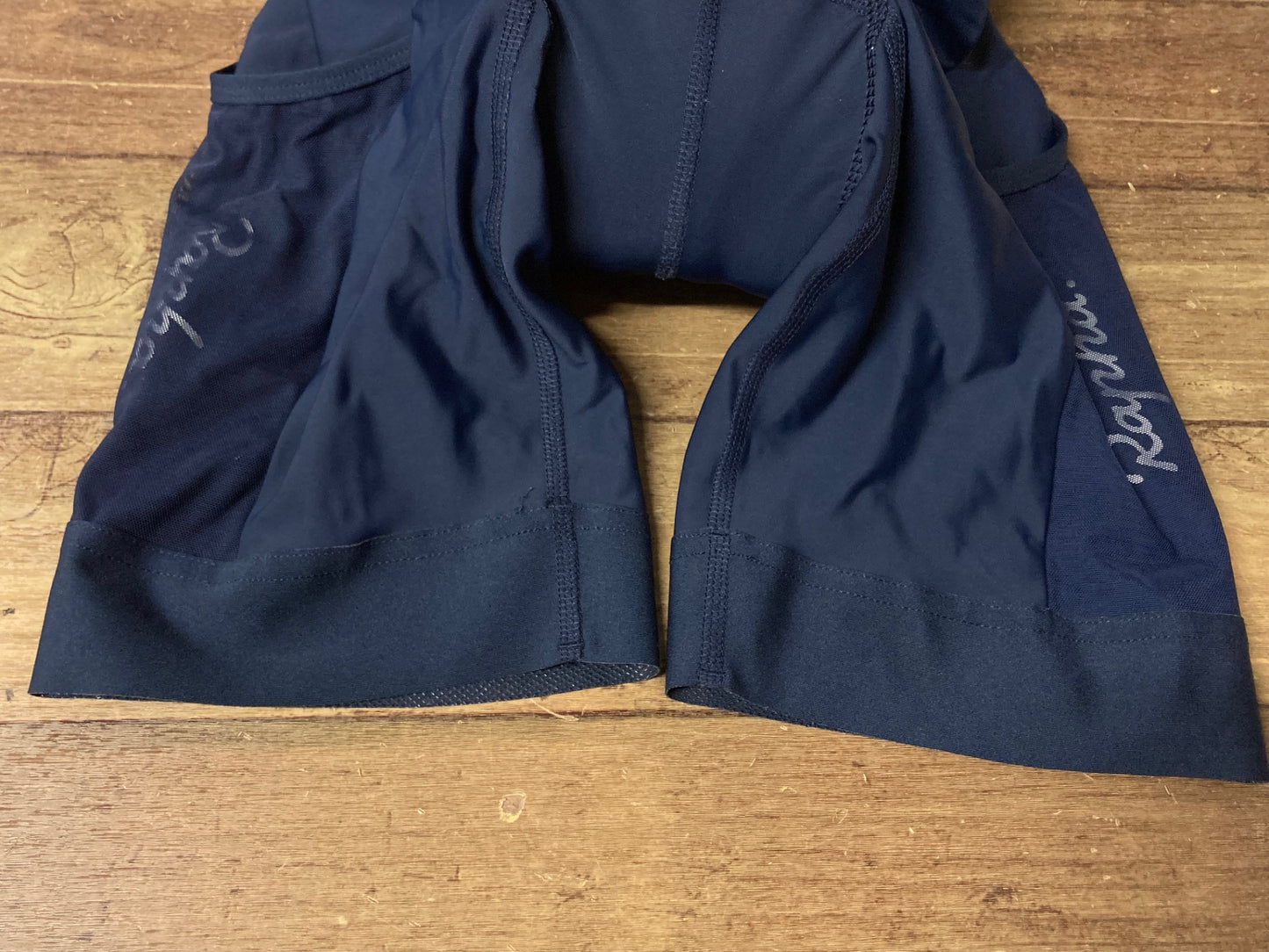 II078 ラファ Rapha ウィメンズコアカーゴショーツ　WOMEN’S CORE CARGO SHORTS 紺 XXS