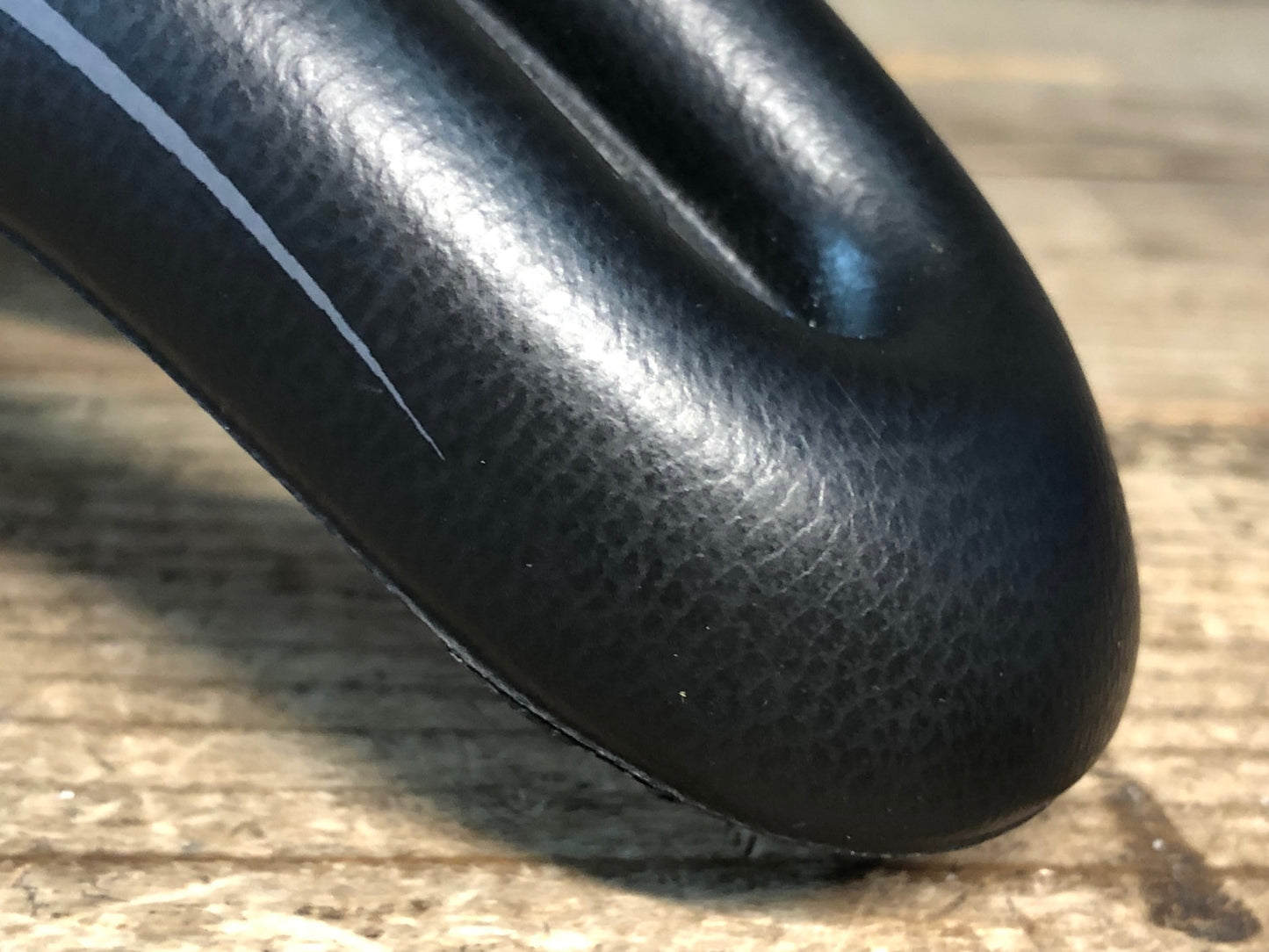 JA563 SELLE SMP TRK サドル 黒 160mm クロモリ