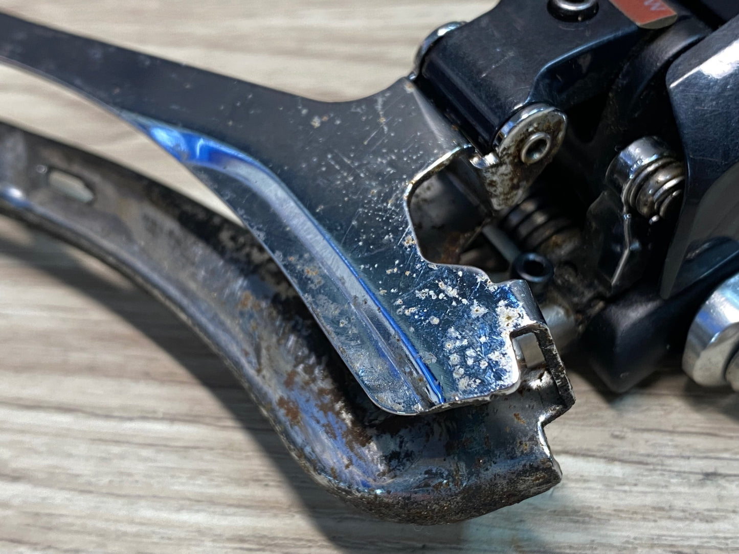 IN129 シマノ SHIMANO アルテグラ ULTGRA FD-6870 DI2 電動 2S フロントディレイラー