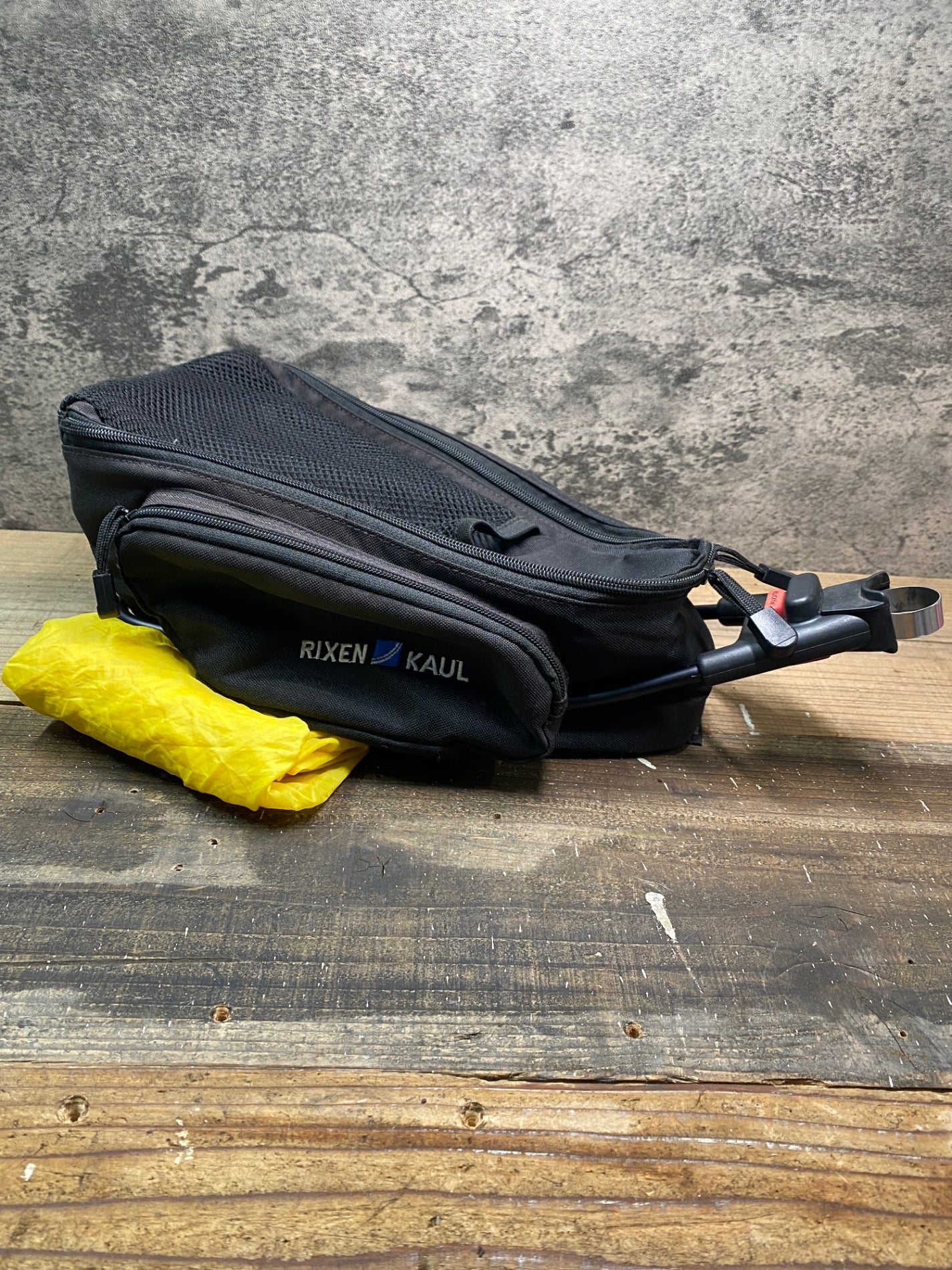 IN908 リクセンカウル RIXEN KAUL COUNTOUR MAGNUM サドルバッグ 黒