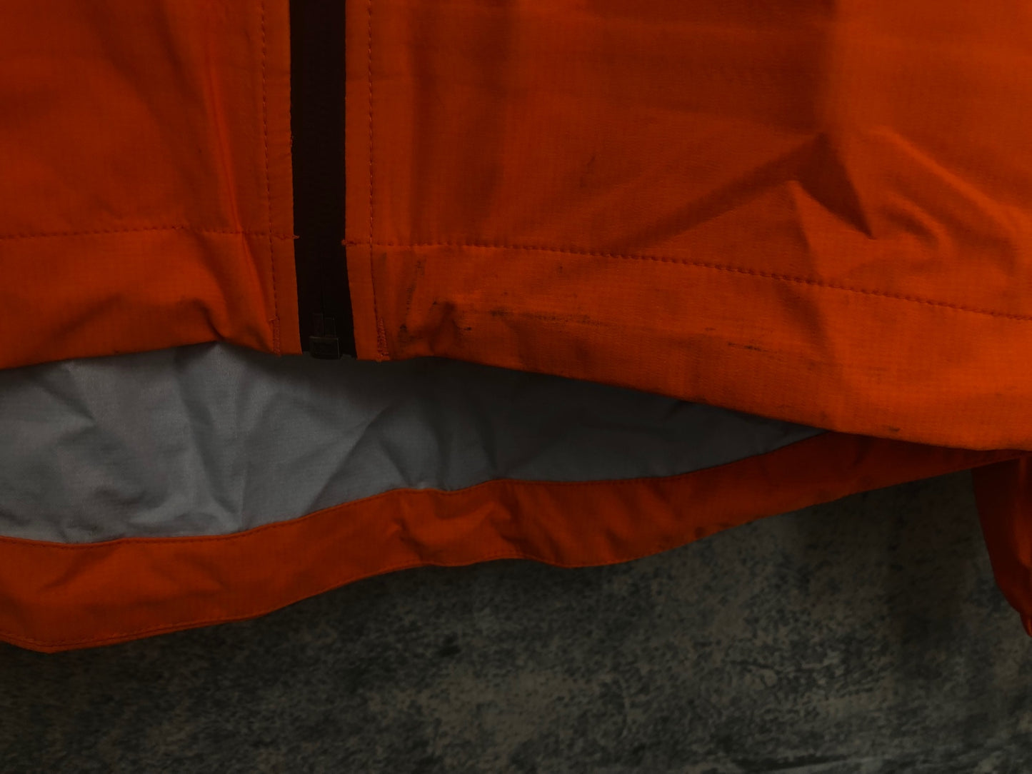 IW789 カフェドシクリステ Cafe du Cycliste アリーゼ ALIZEE Unisex Rain Jacket 長袖 レインジャケット オレンジ S