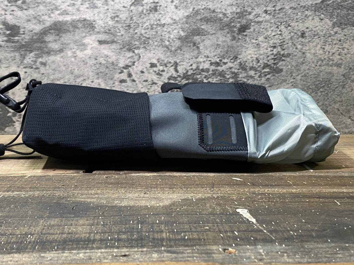 IM698 アピデュラ APIDURA バックカントリー フードポーチ プラス 1.2L+