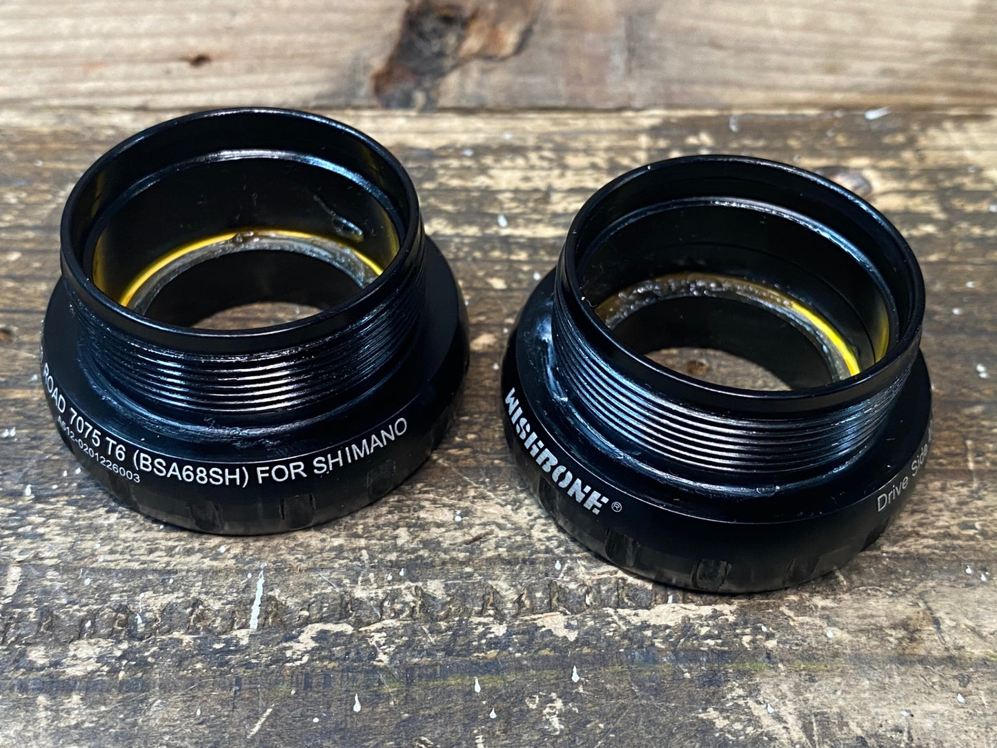 IT803 ウィッシュボーン WISHBONE BSA68SH ボトムブラケット BB シマノクランク対応 ※回転濁りあり