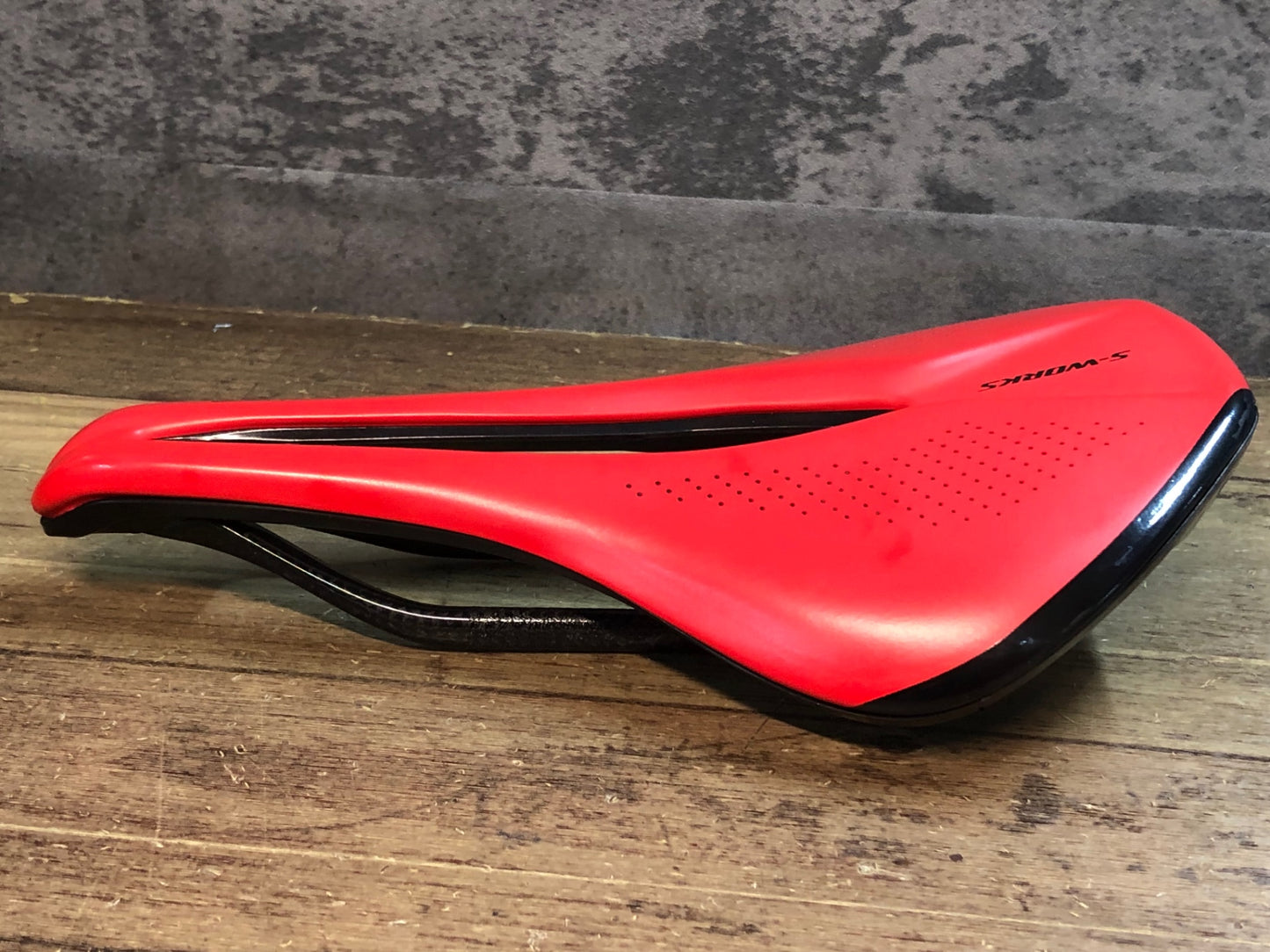 IX441 スペシャライズド SPECIALIZED S-WORKS パワー Power サドル カーボンレール 143㎜ 赤