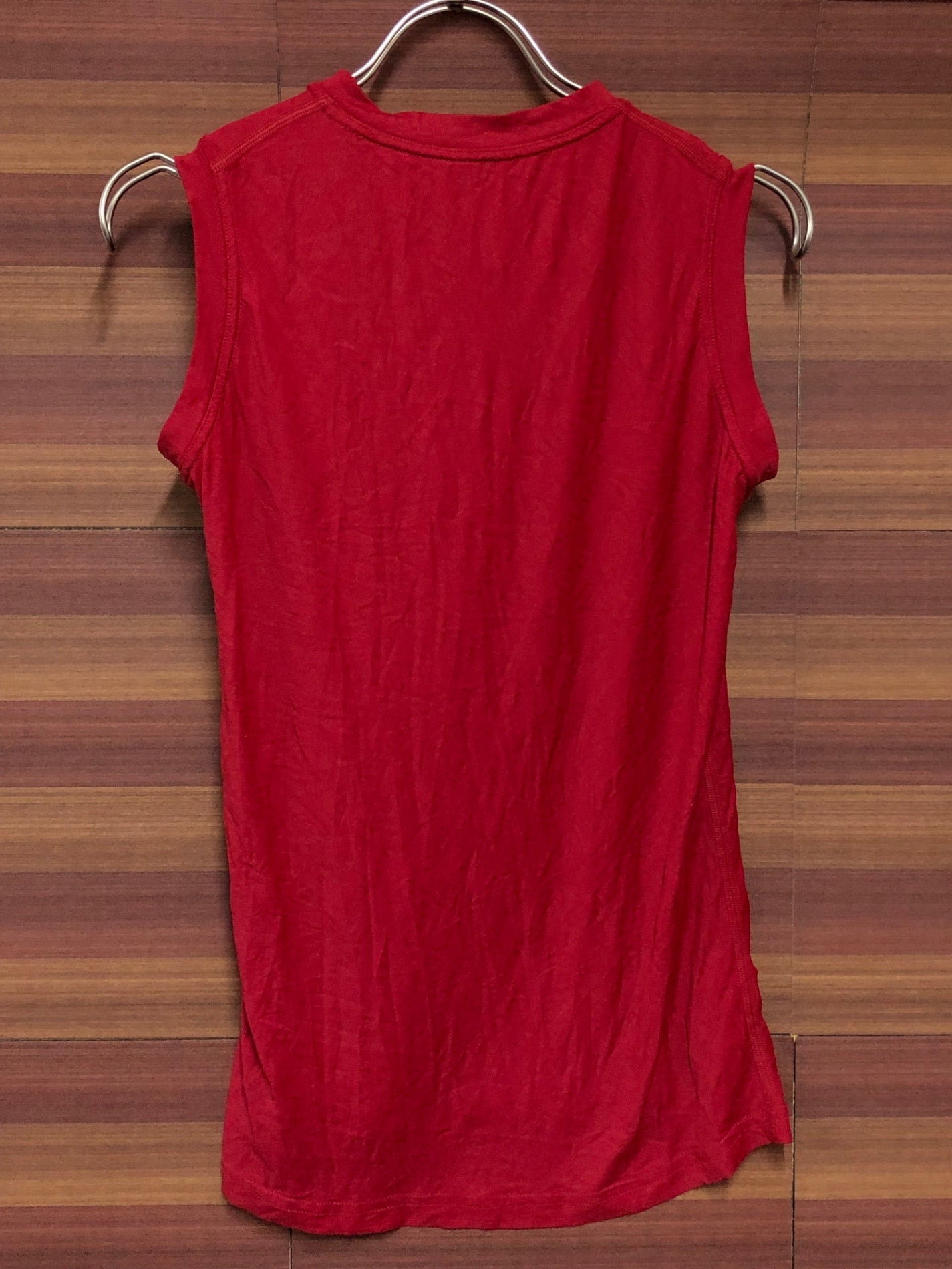 IO529 ヴェロビチ velobici VELVET ベースレイヤー インナー ノースリーブ 赤 5