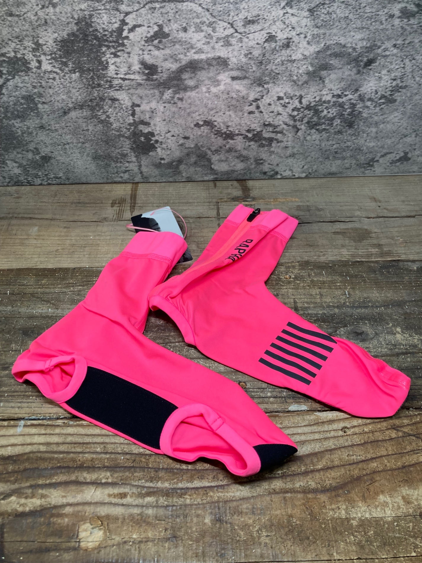 IT934 ラファ Rapha プロチーム レインオーバーシューズ PRO TEAM RAIN OVERSHOES ピンク L 未使用品