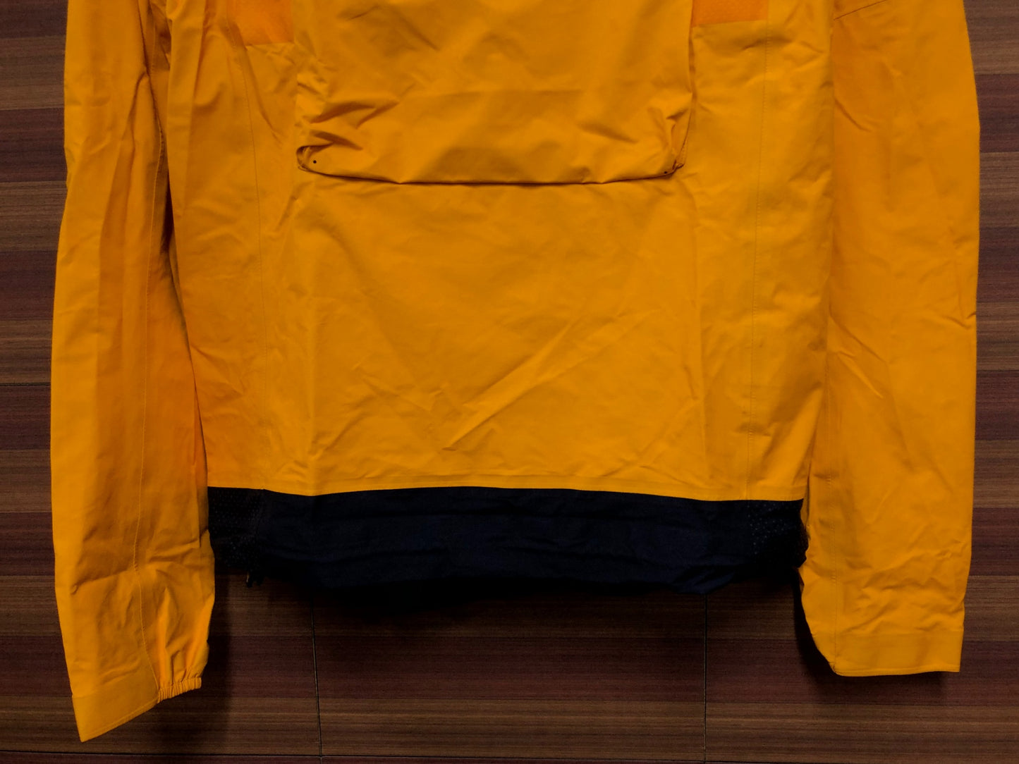 IO872 ラファ Rapha EXPLORE HOODED GORE-TEX PULLOVER 黄 XS