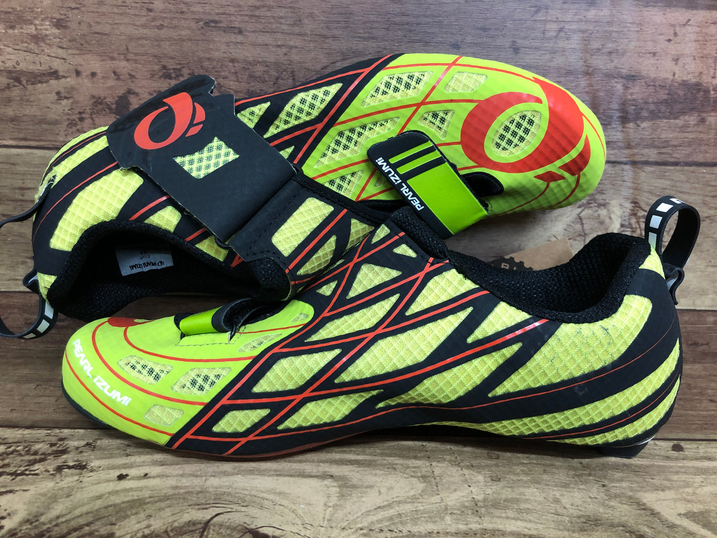 EM733 パールイズミ PEARL IZUMI Tri fly P.R.O V3 ビンディングシューズ EU44 トライアスロン用 カーボンソール