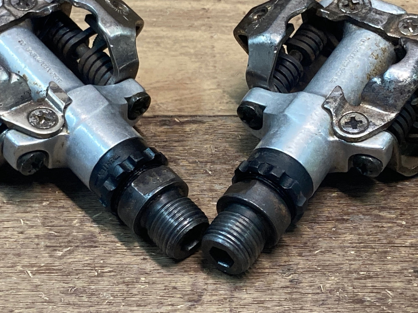 IL002 シマノ SHIMANO PD-M520 ビンディングペダル SPD