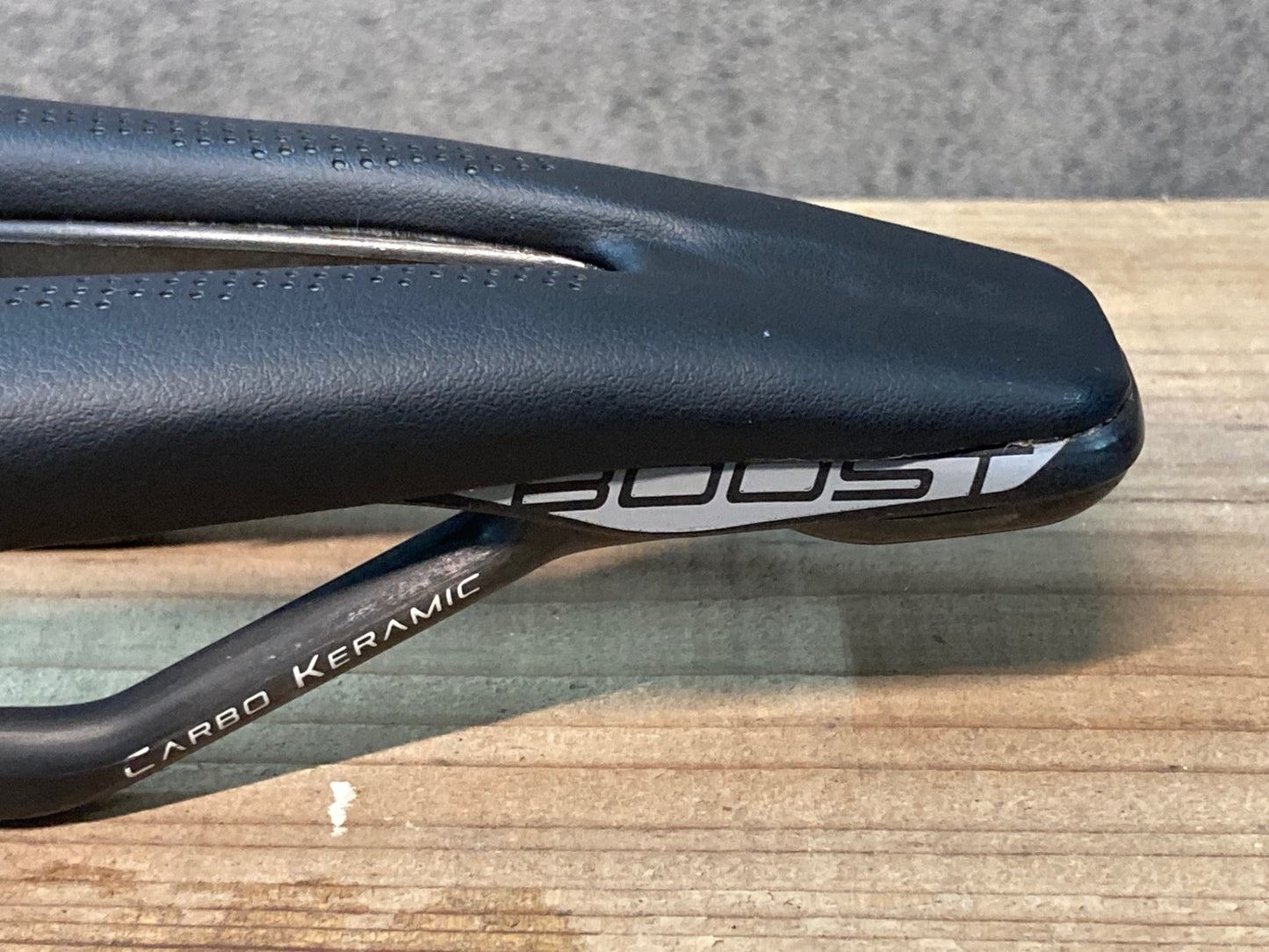 IN617 セッレイタリア Selle Italia SP-01 BOOST KIT CARBONIO SUPERFLOW サドル Sサイズ カーボンレール