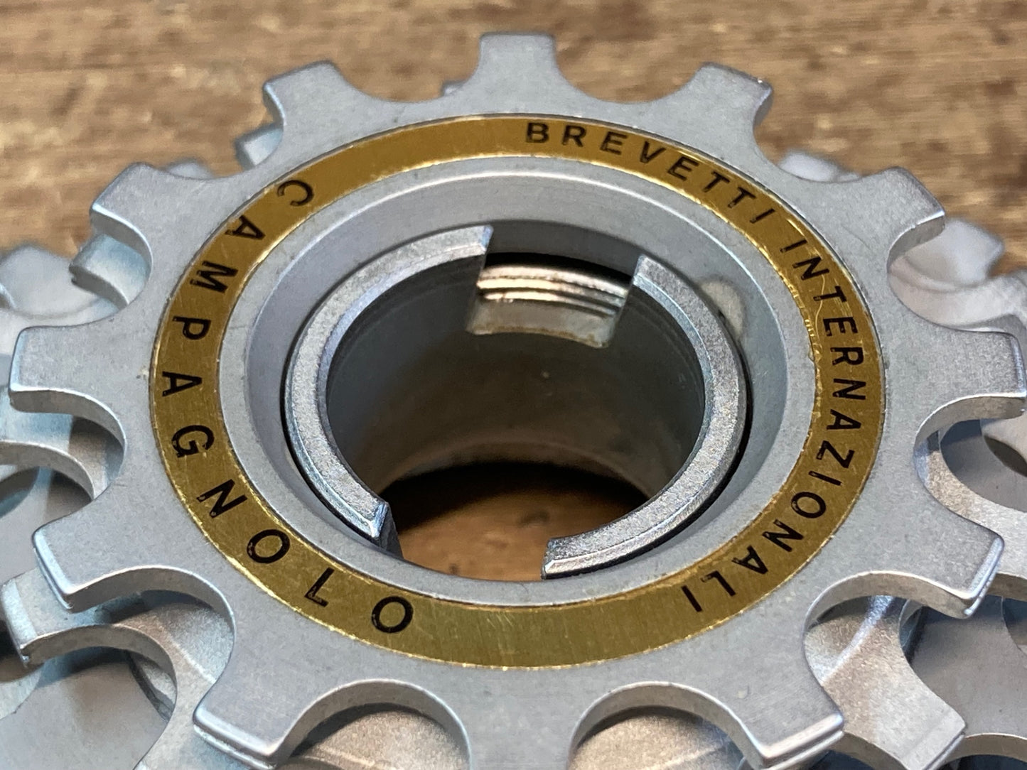 IL958 カンパニョーロ Campagnolo スーパーレコード SUPER RECORD 金冠 ボスフリー 12-24T 6S BSCネジ