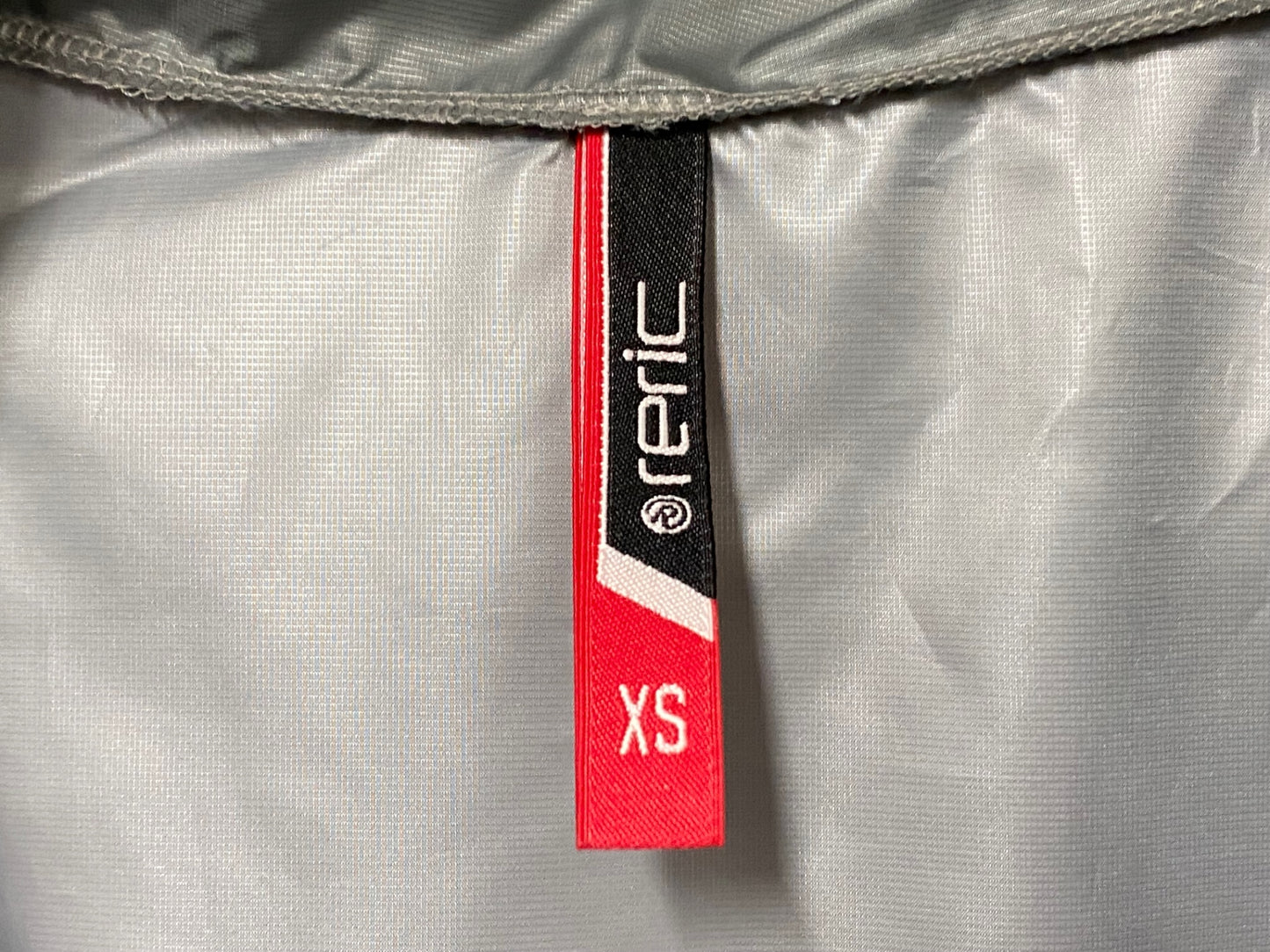 IQ234 レリック reric 長袖 ウィンドブレーカー クレー XS