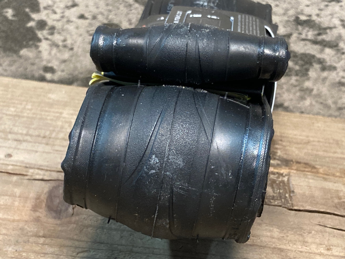 IO111 マヴィック MAVIC イクシオン YKSION PRO UST 2 700C×25C 2本セット