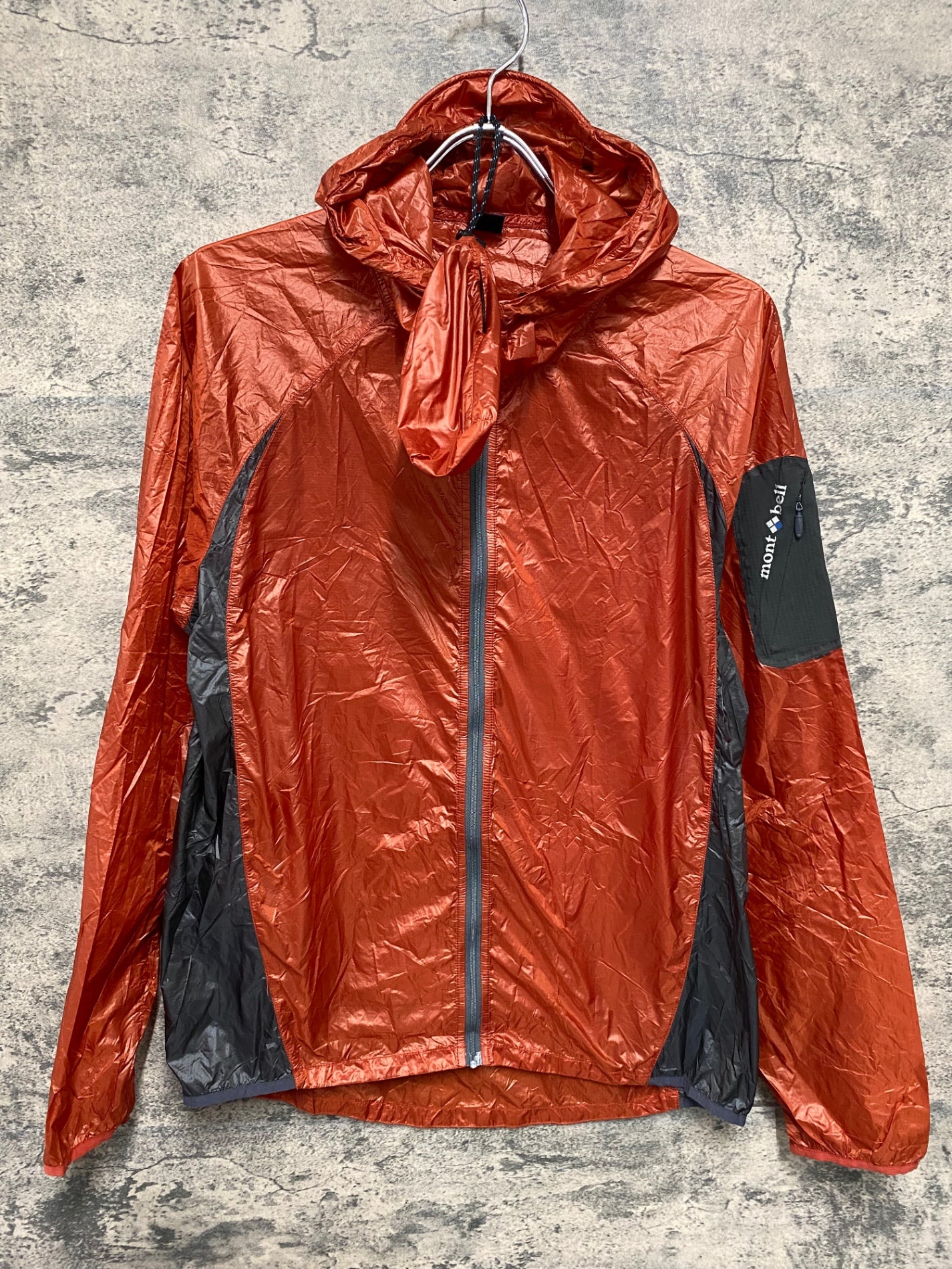 IY973 モンベル mont-bell 長袖 ウィンドブレーカー オレンジ L