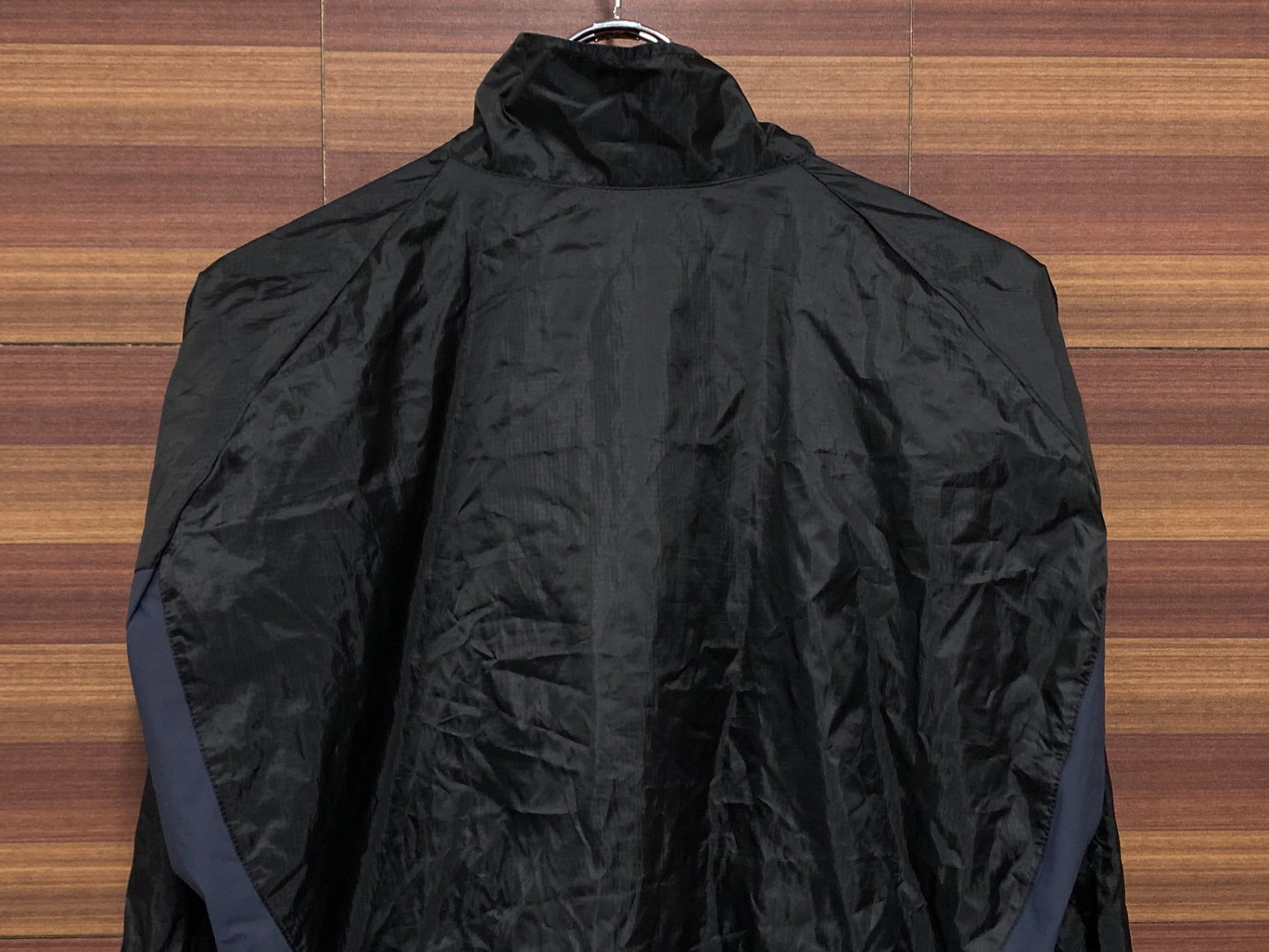 IT575 カステリ castelli 長袖ウィンドブレーカー 黒 XL