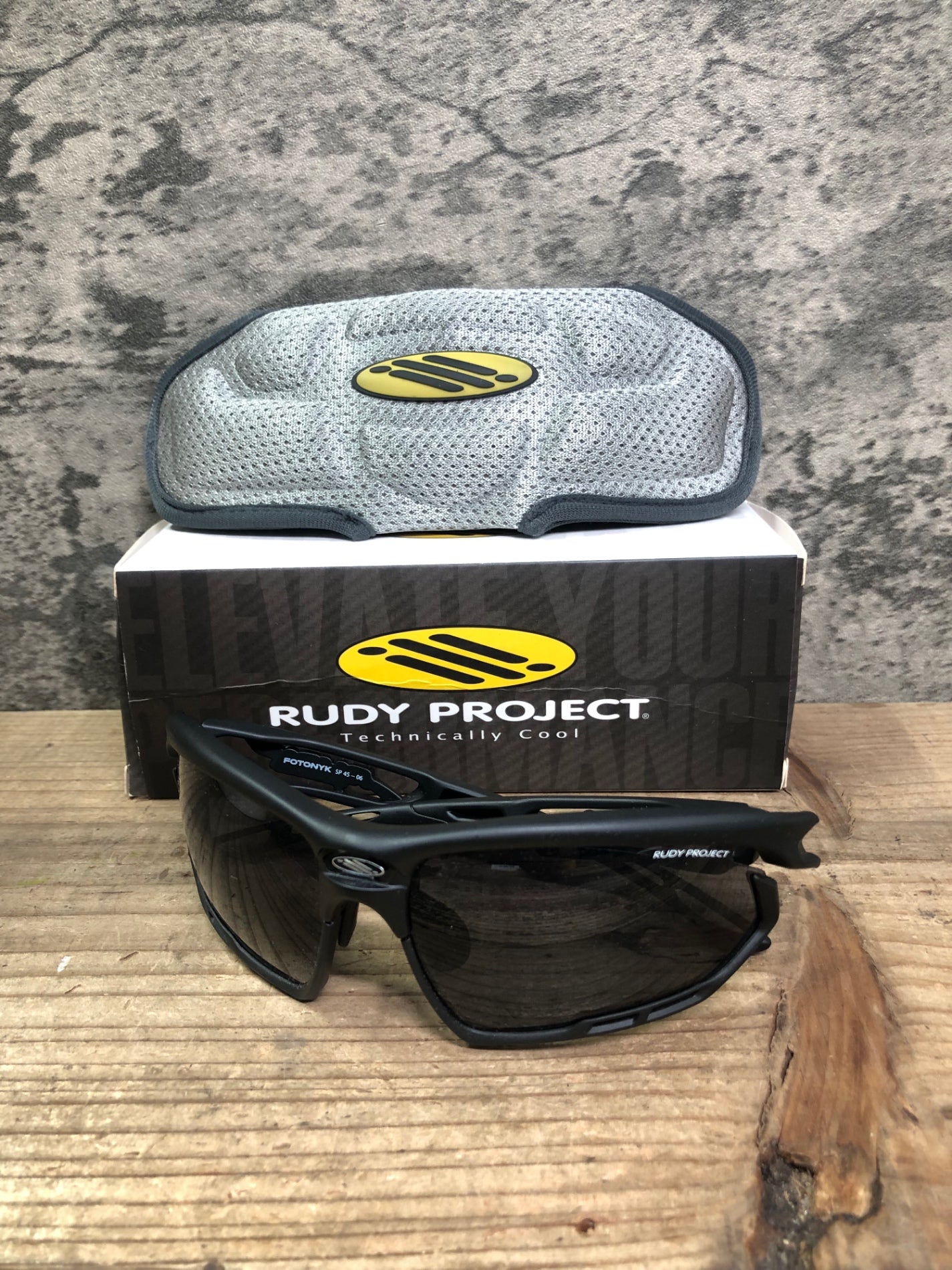 IZ568 ルディプロジェクト RUDY PROJECT FOTONYK アイウェア サングラス 黒