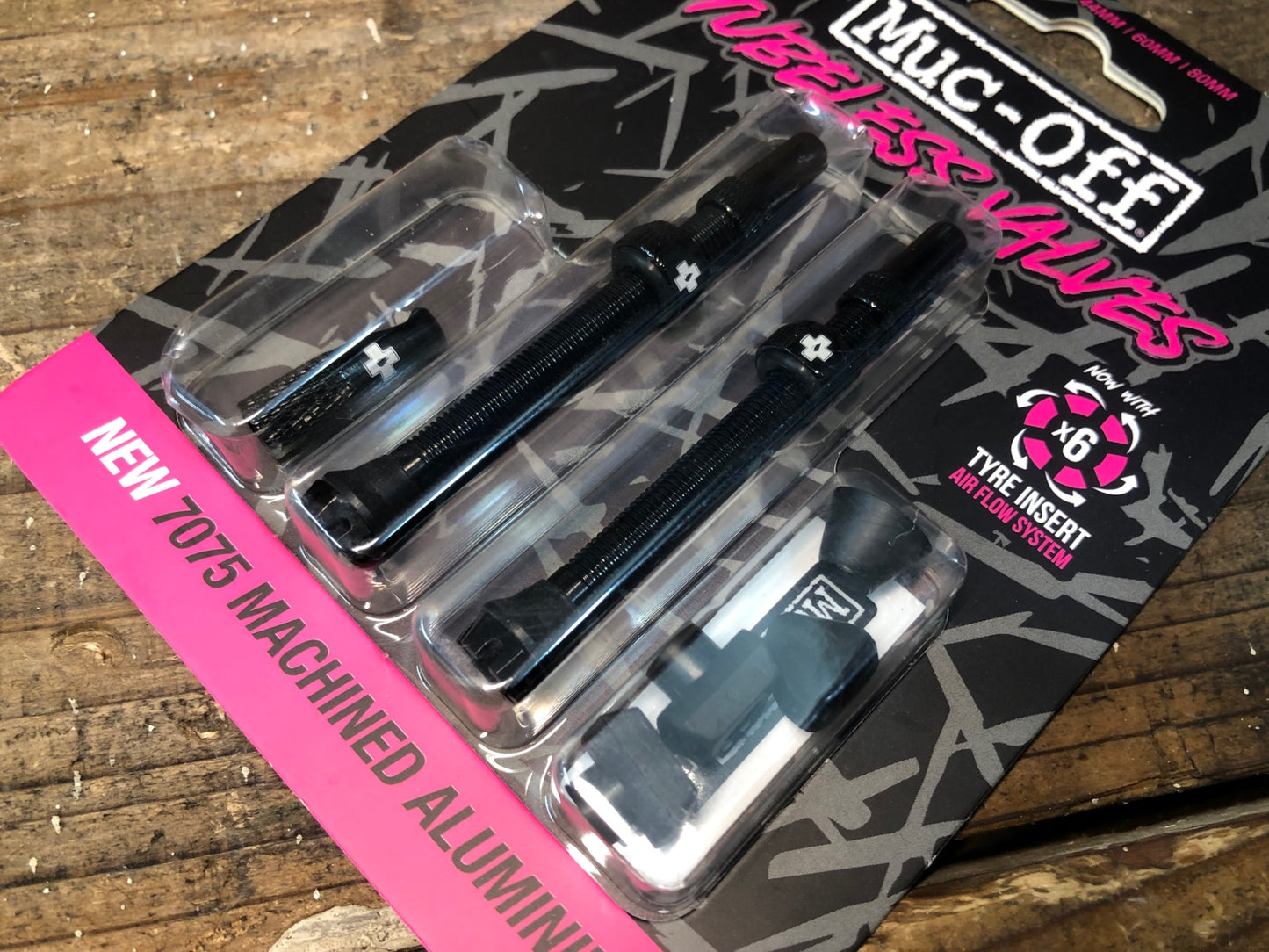 IQ984 マックオフ Muc-off TUBELESS VALVES 60mm ブラック 未使用