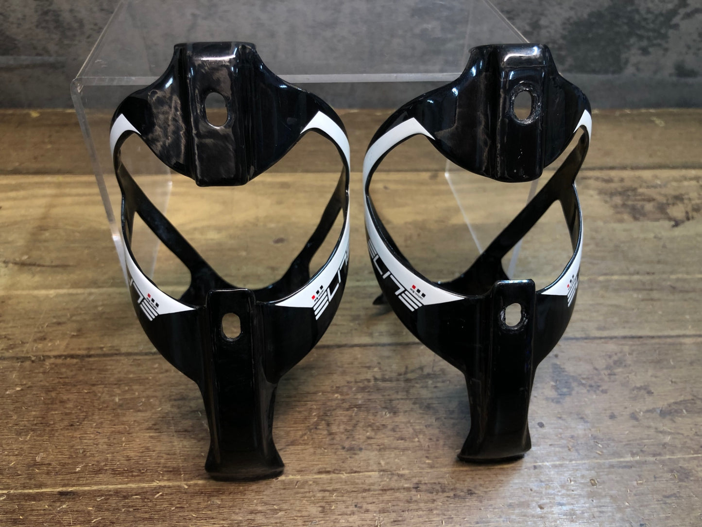 IN642 エリート ELITE PARON カーボン ボトルケージ セット 黒