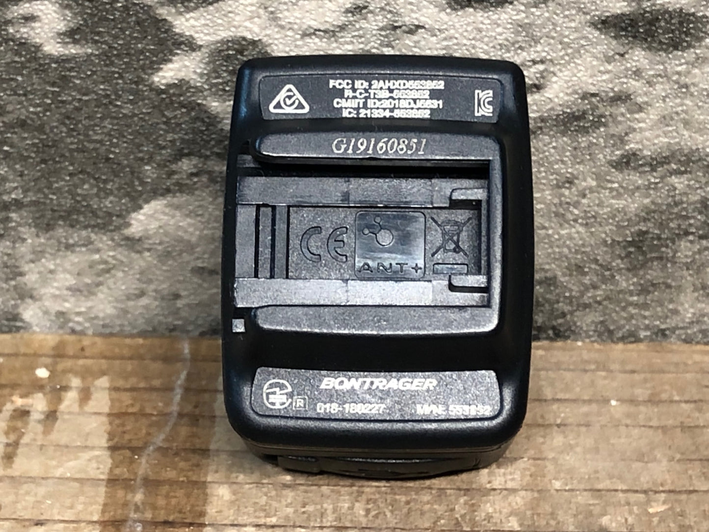 IY811 ボントレガー BONTRAGER ION PRO RT 1300/ Flare RT フロント リア ライトセット