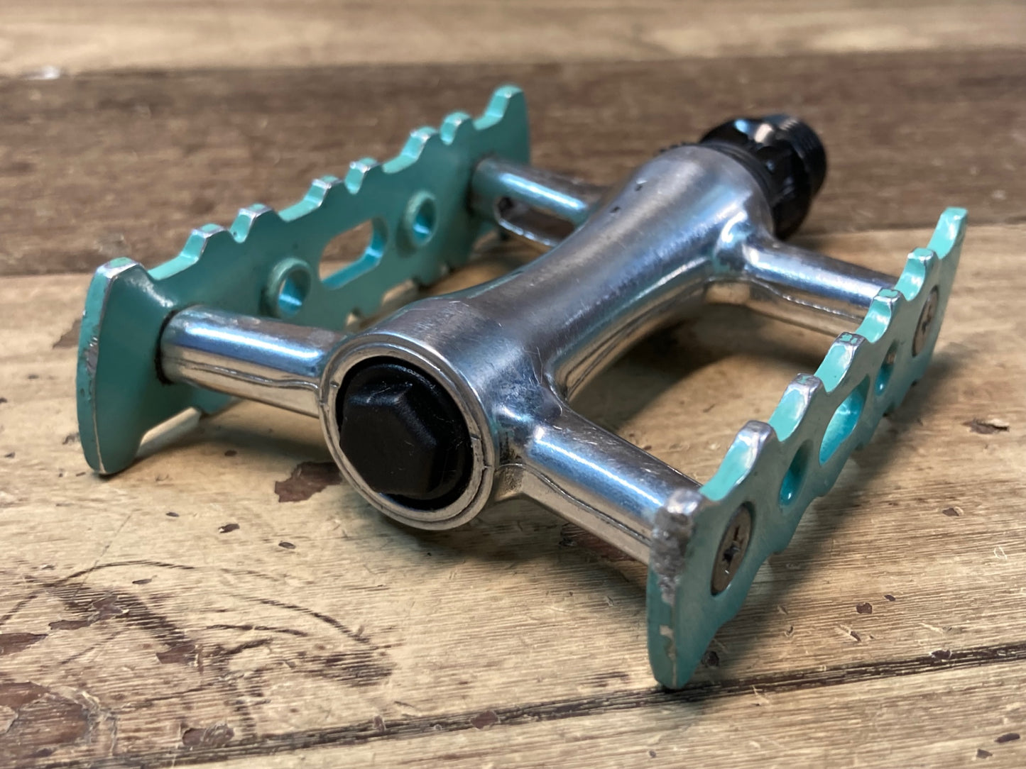 IK380 ビアンキ Bianchi 純正 フラットペダル チェレステ